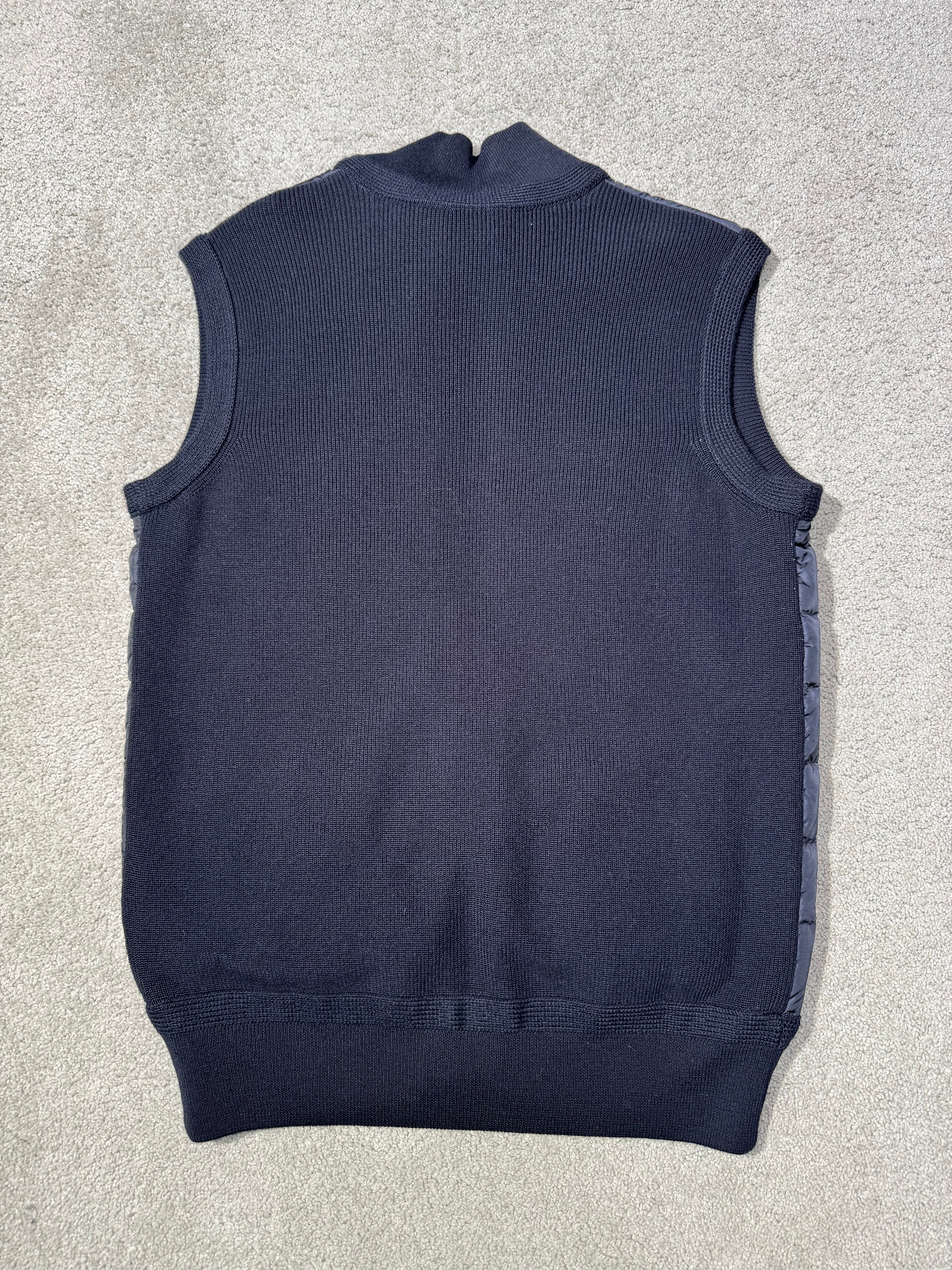 Moncler Cardigan Liivi (Fittaa S-M)