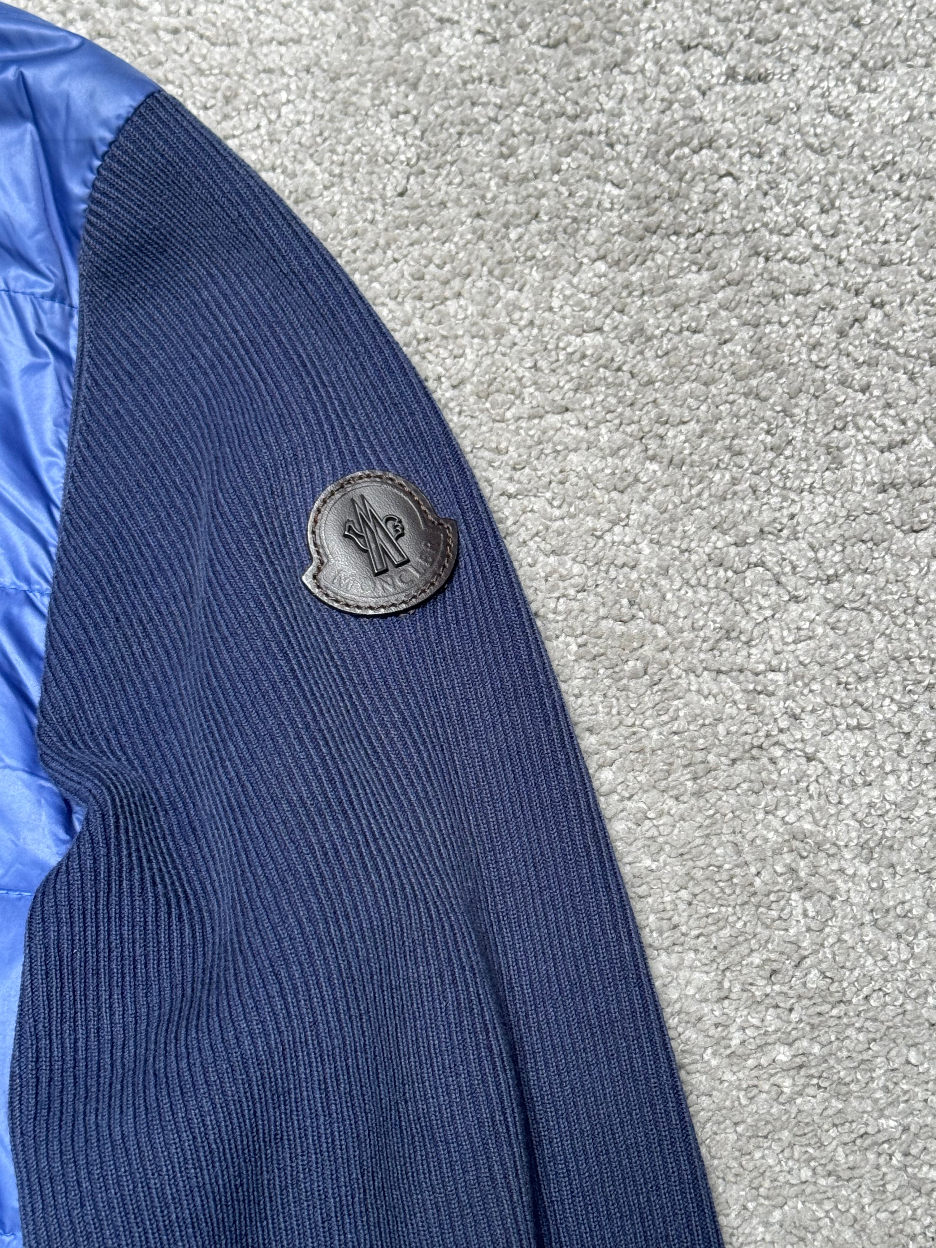 Moncler Cardigan (Fittaa M)