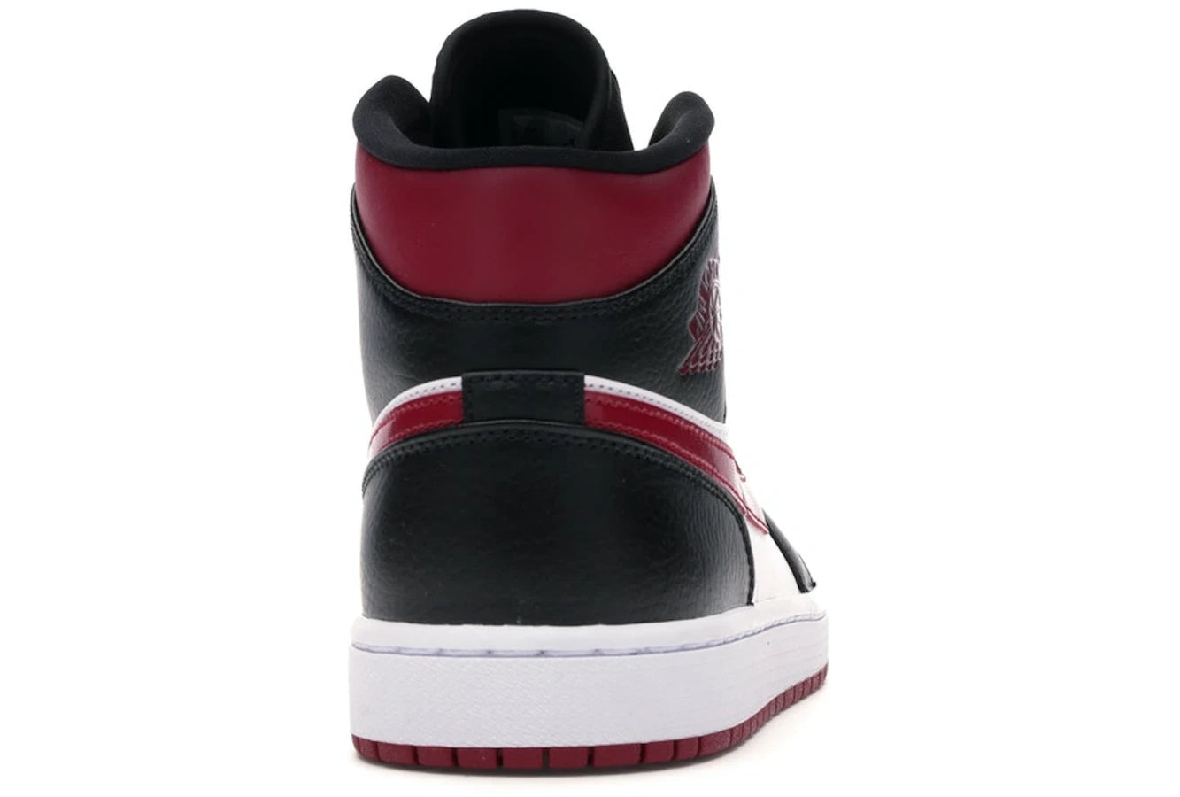 Air Jordan 1 Mid Bred Toe