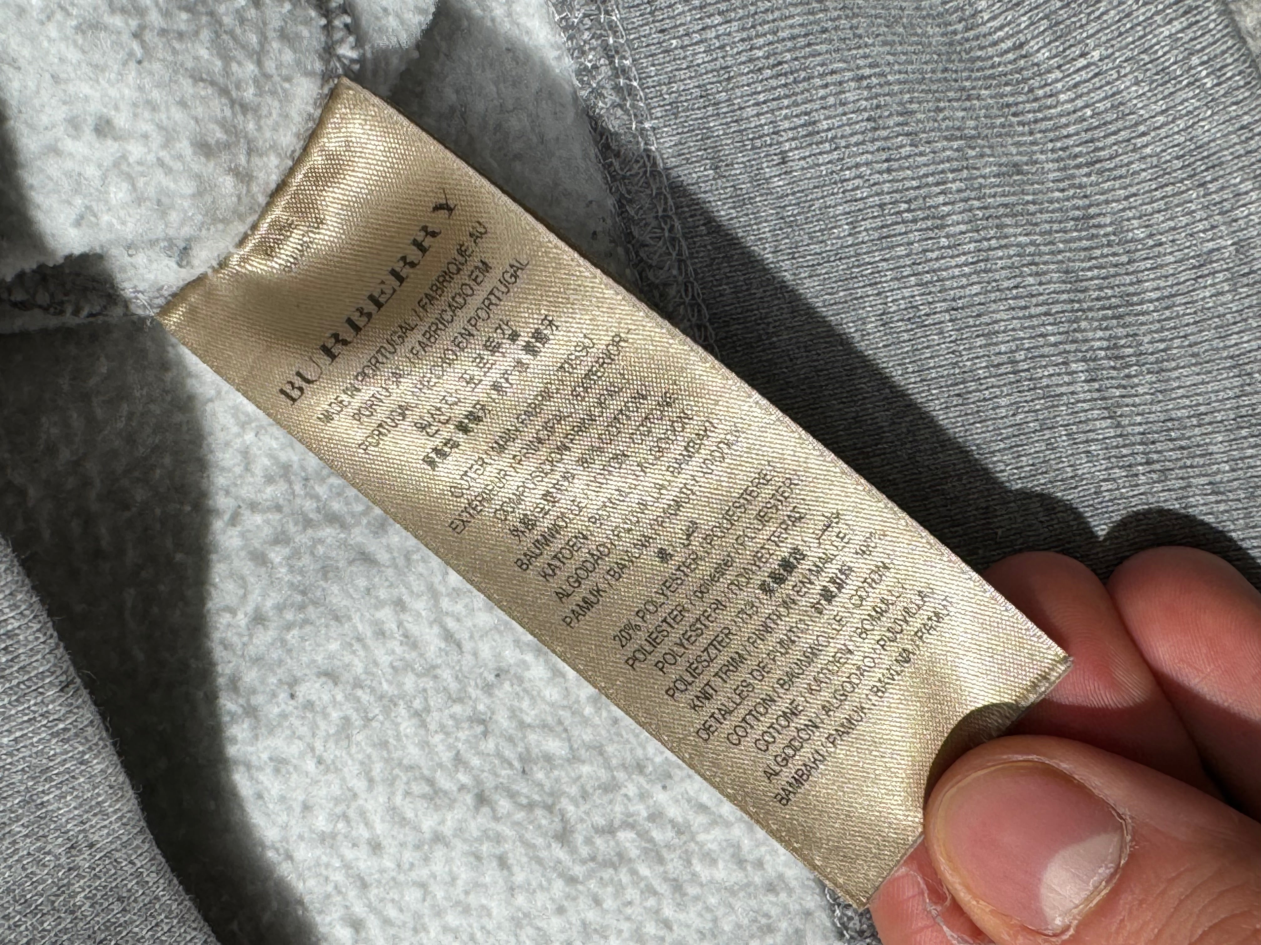 Burberry Hoodie (Fittaa S)