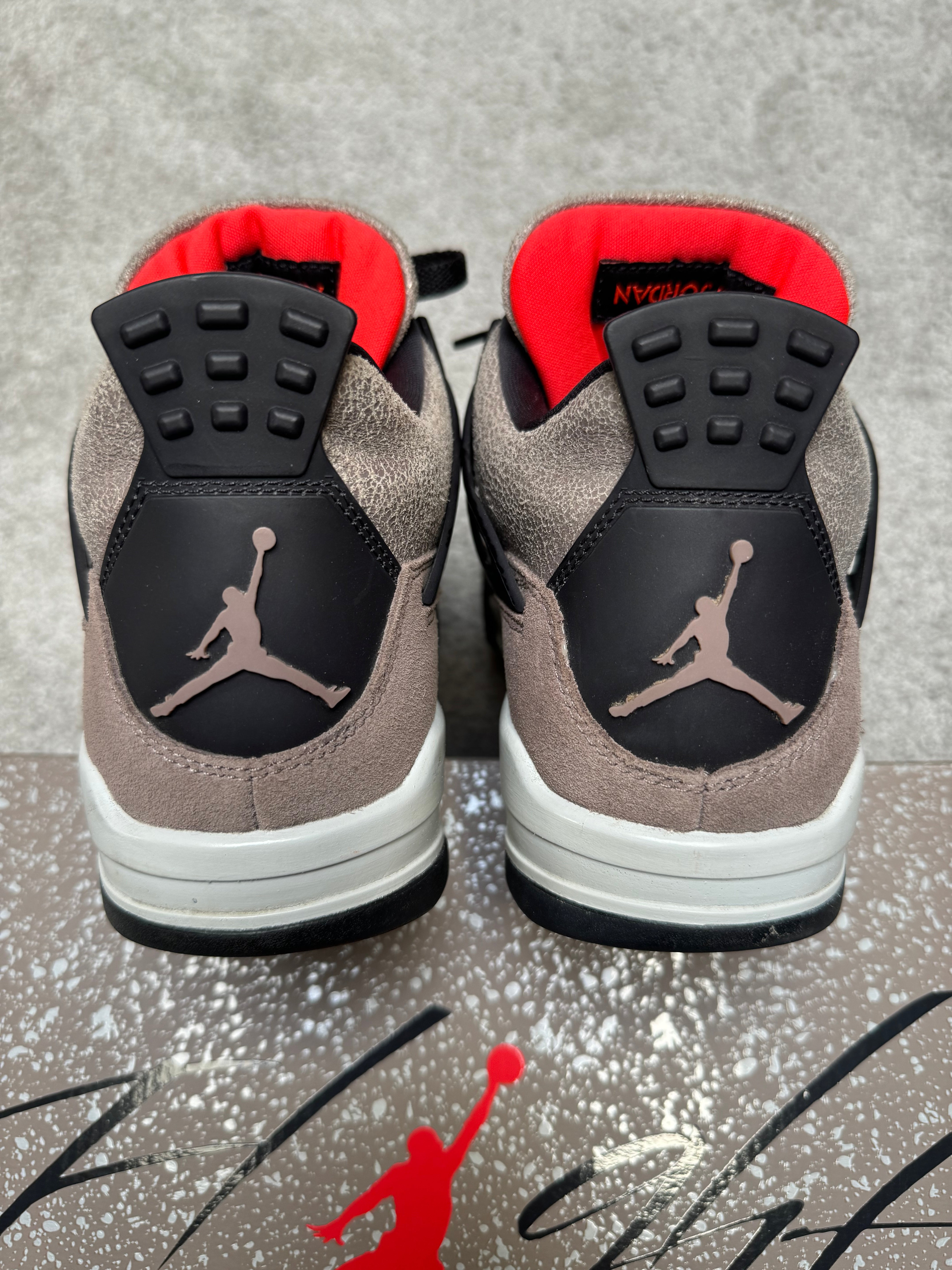Jordan 4 Taupe Hauze (EU 42)