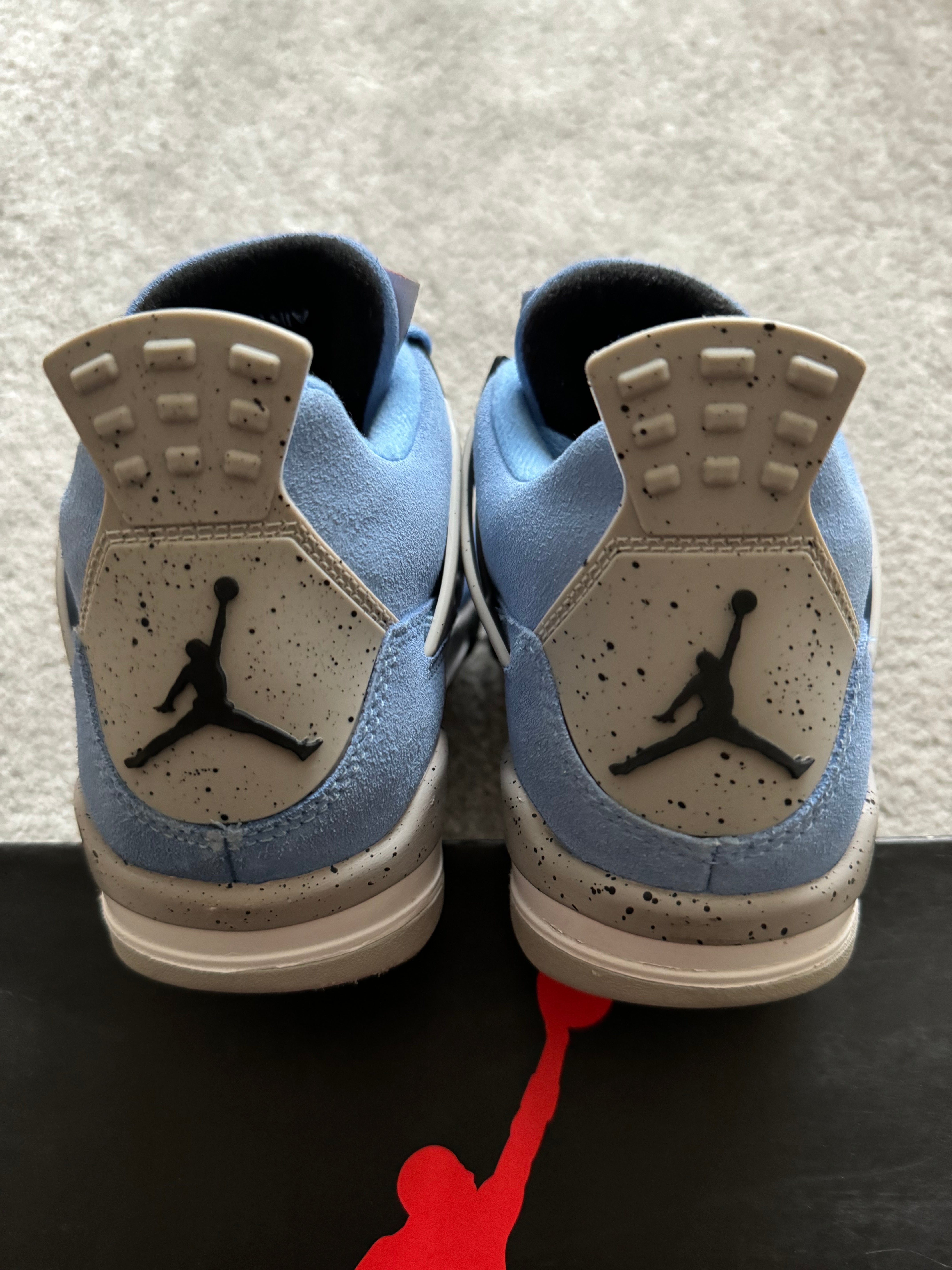 Jordan 4 University Blue (EU 38)