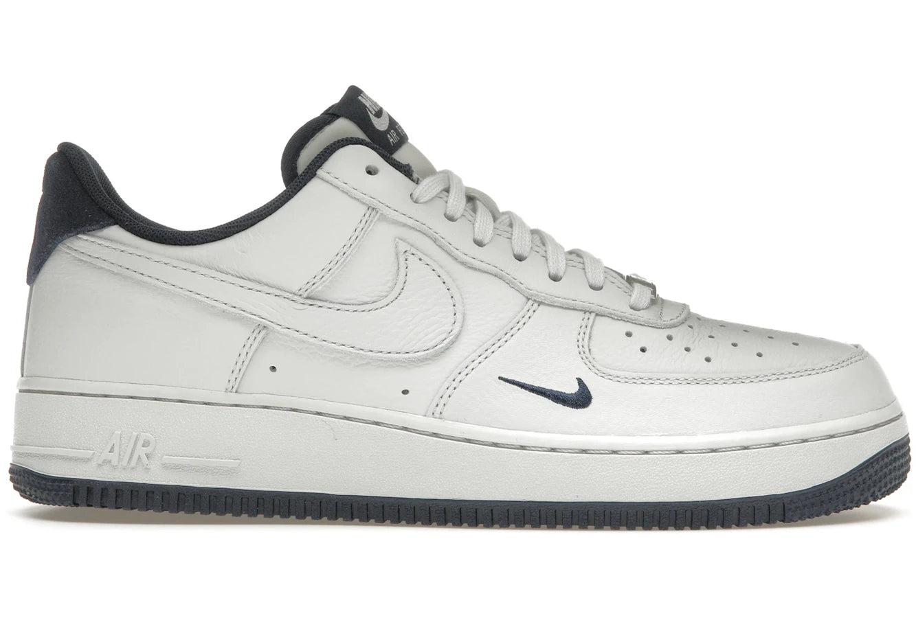 Nike Air Force 1 Low '07 LV8 Photon Dust Obsidian