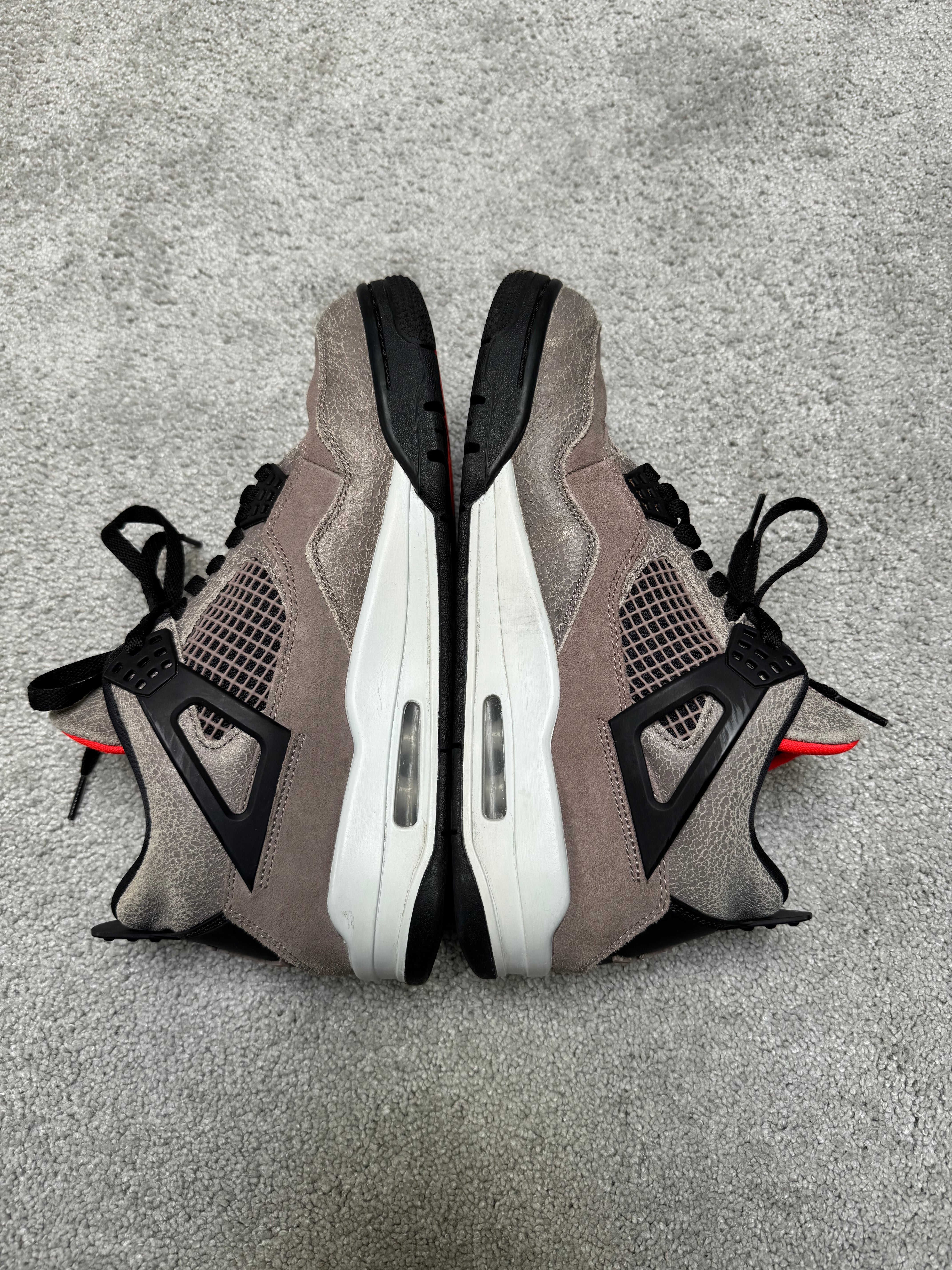 Jordan 4 Taupe Hauze (EU 42)