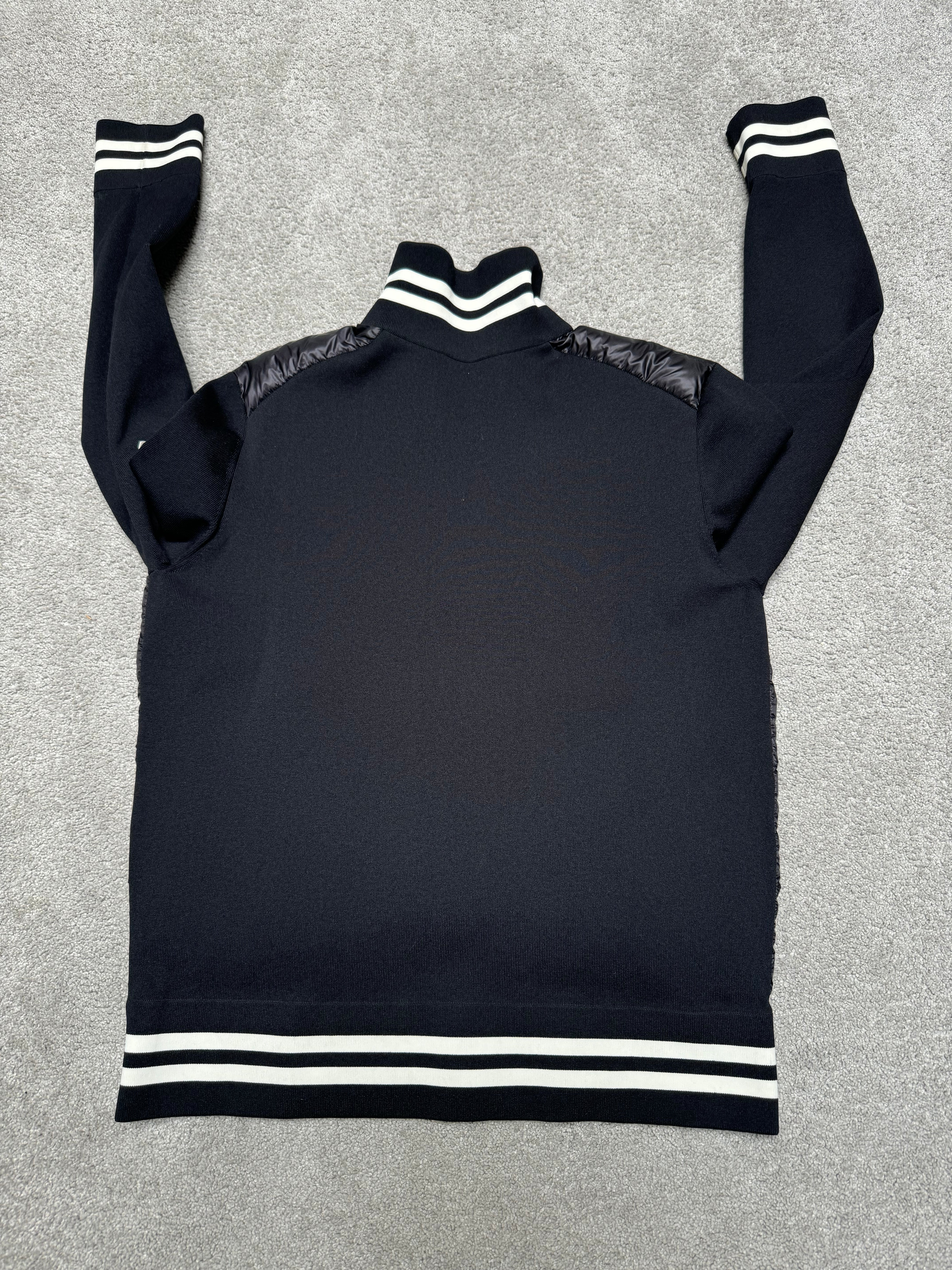 Moncler Cardigan (Fittaa M)