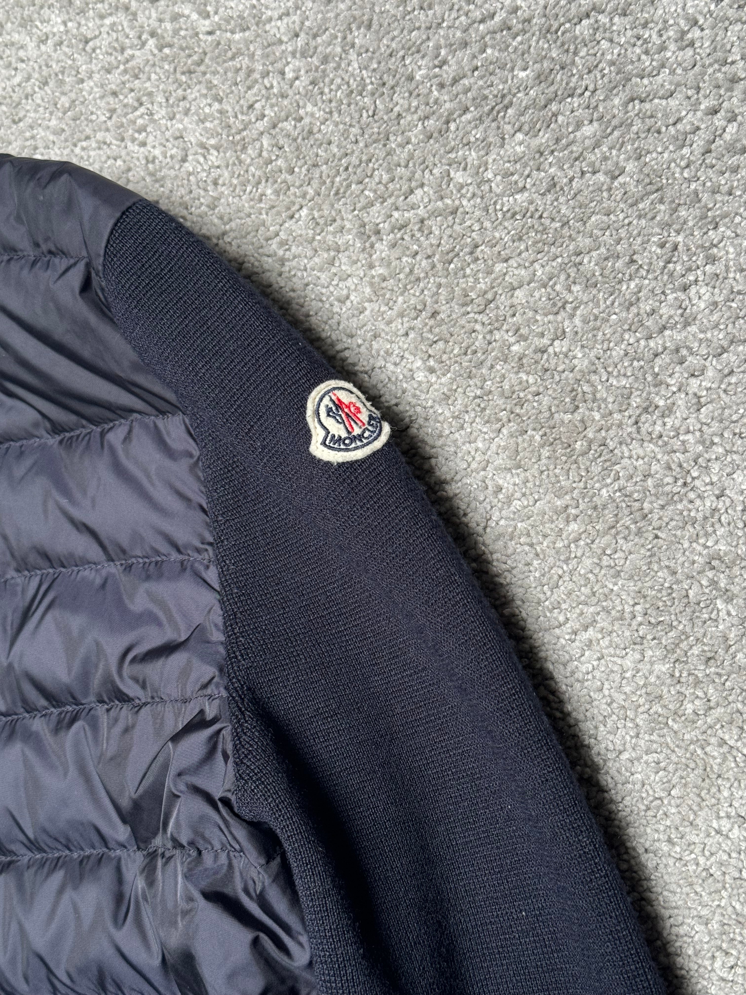 Moncler Cardigan (Fittaa S)