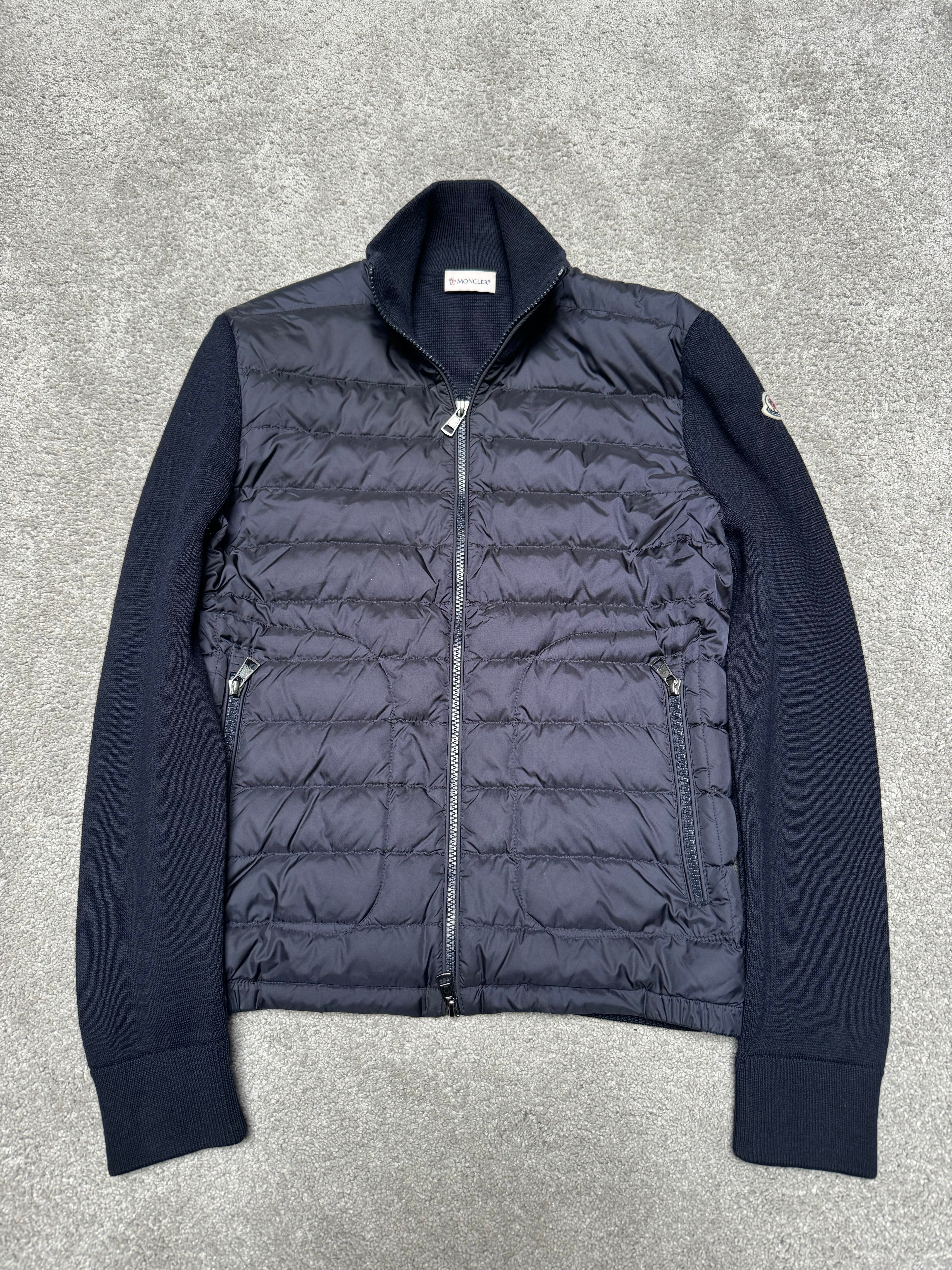 Moncler Cardigan (Fittaa S)