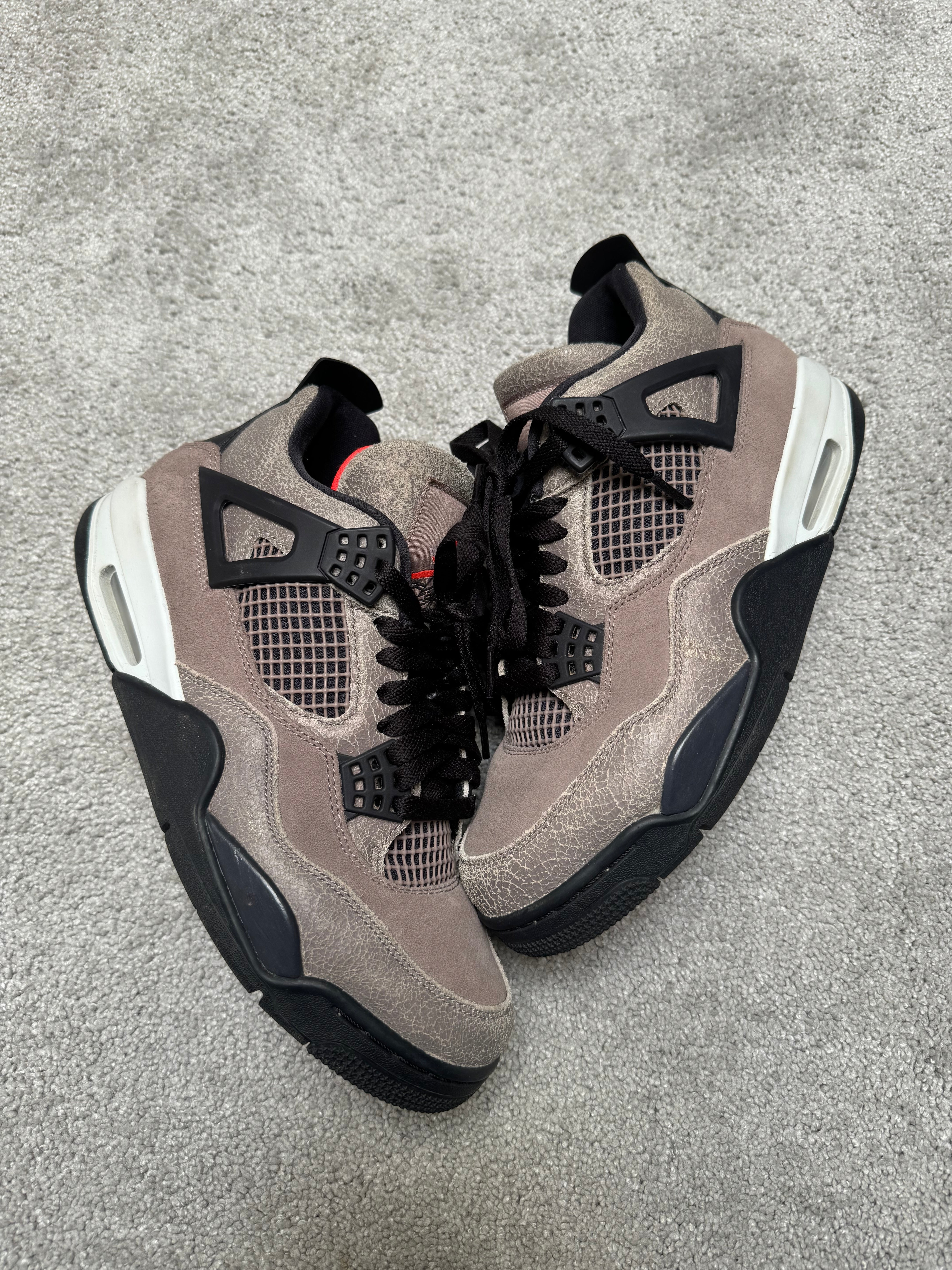 Jordan 4 Taupe Hauze (EU 42)