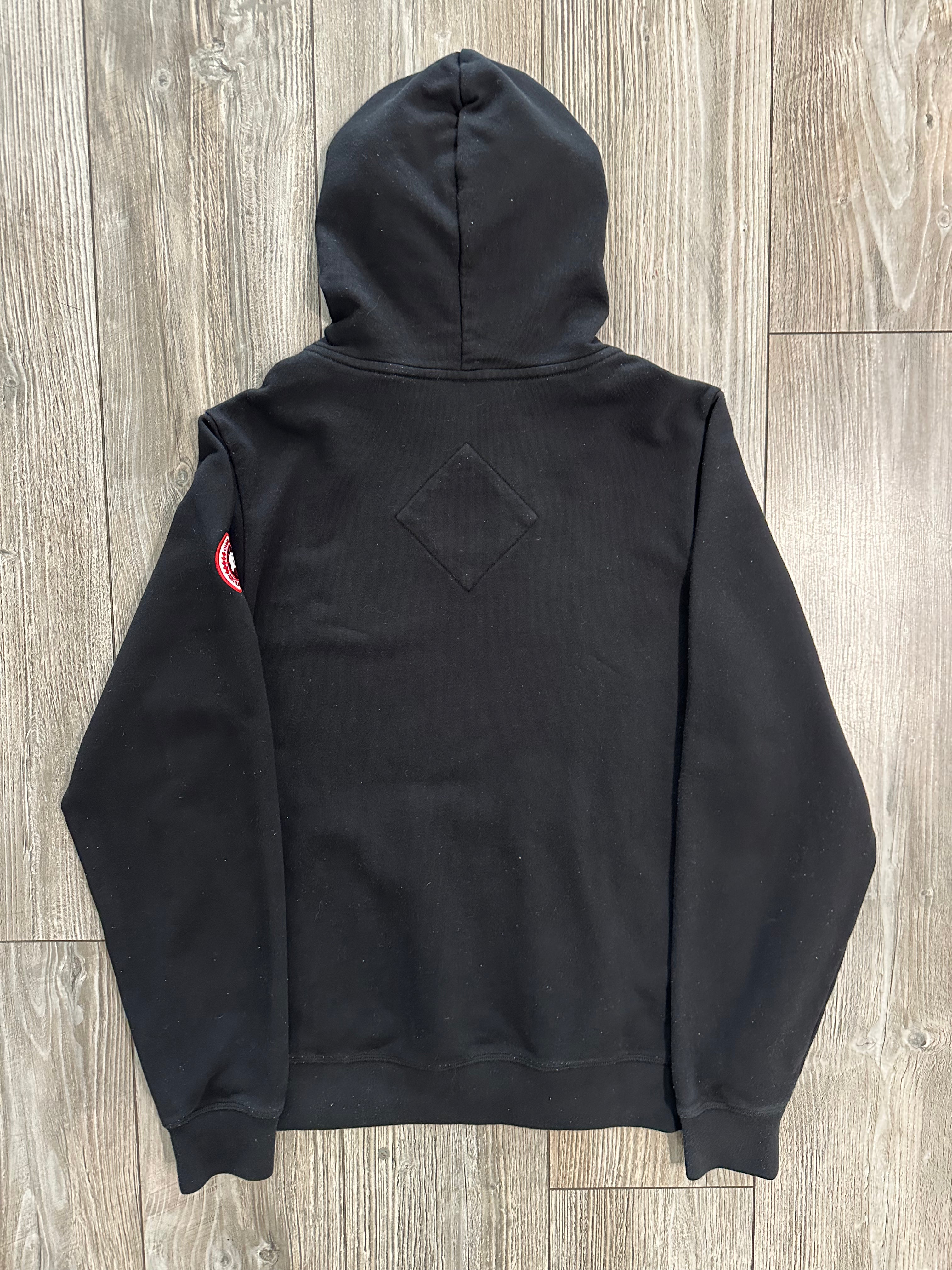 Canada Goose Hoodie (Fittaa M)