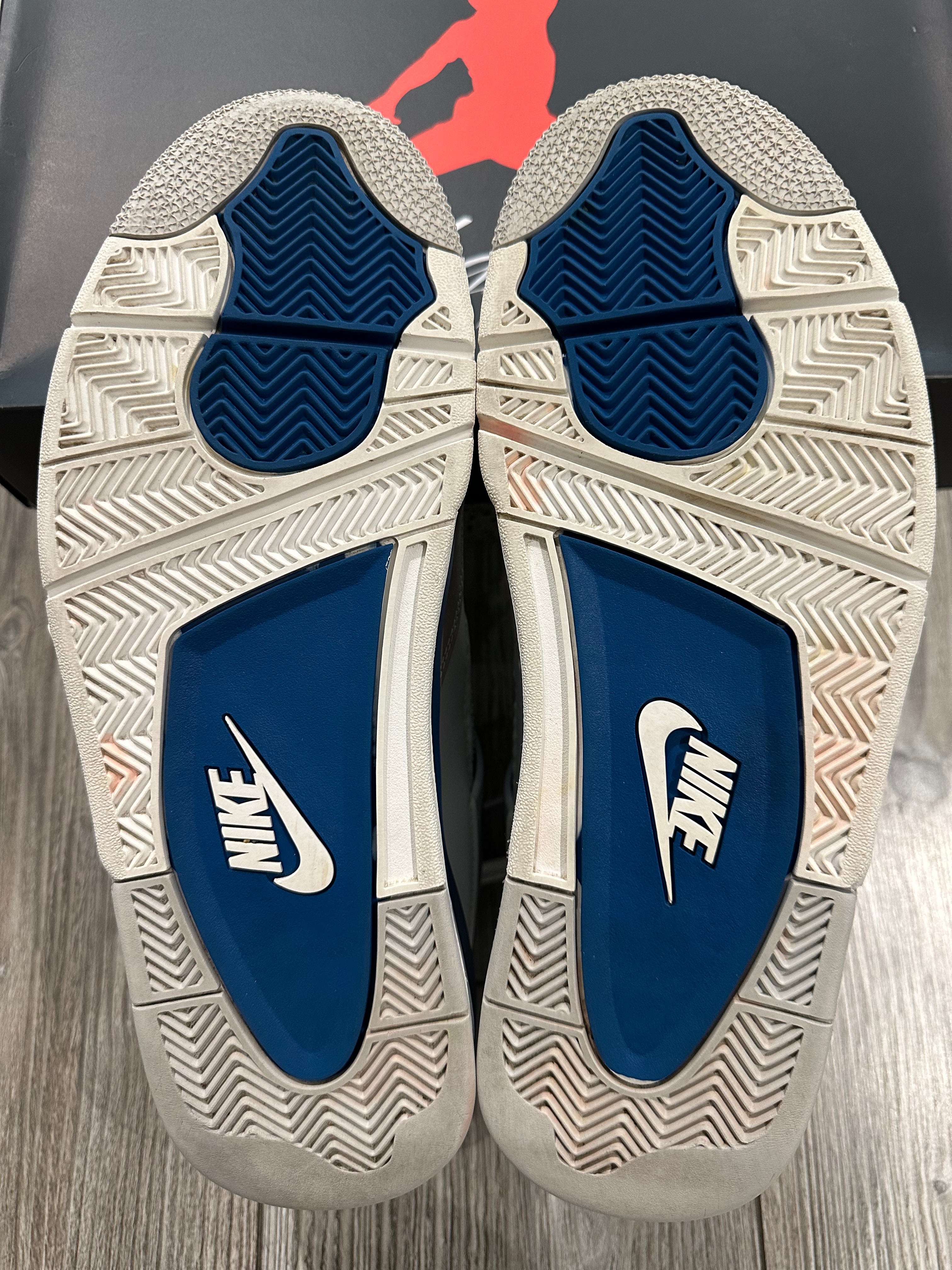 Jordan 4 MIlitary Blue (EU 45.5)
