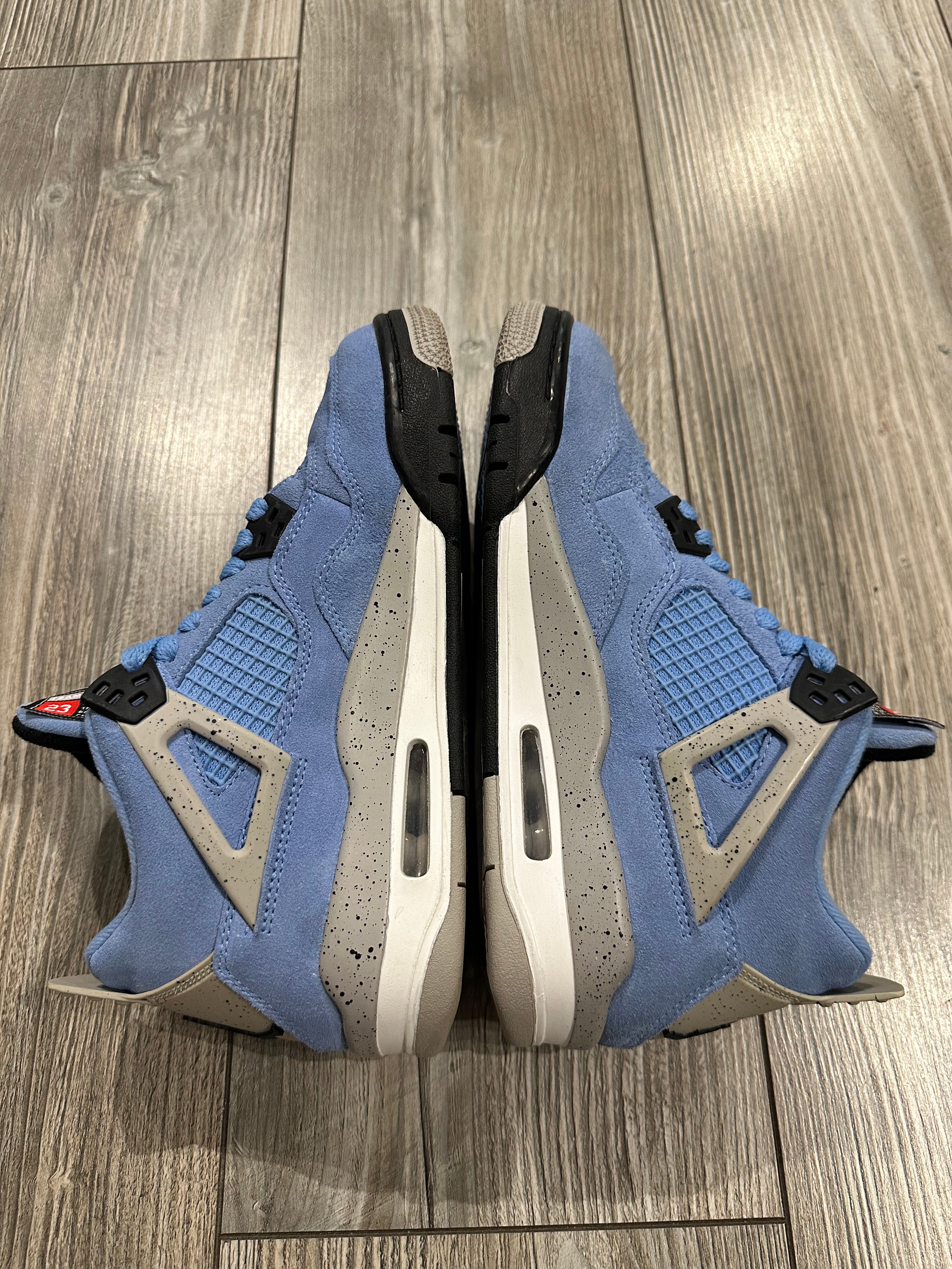 Jordan 4 University Blue (EU 38.5)