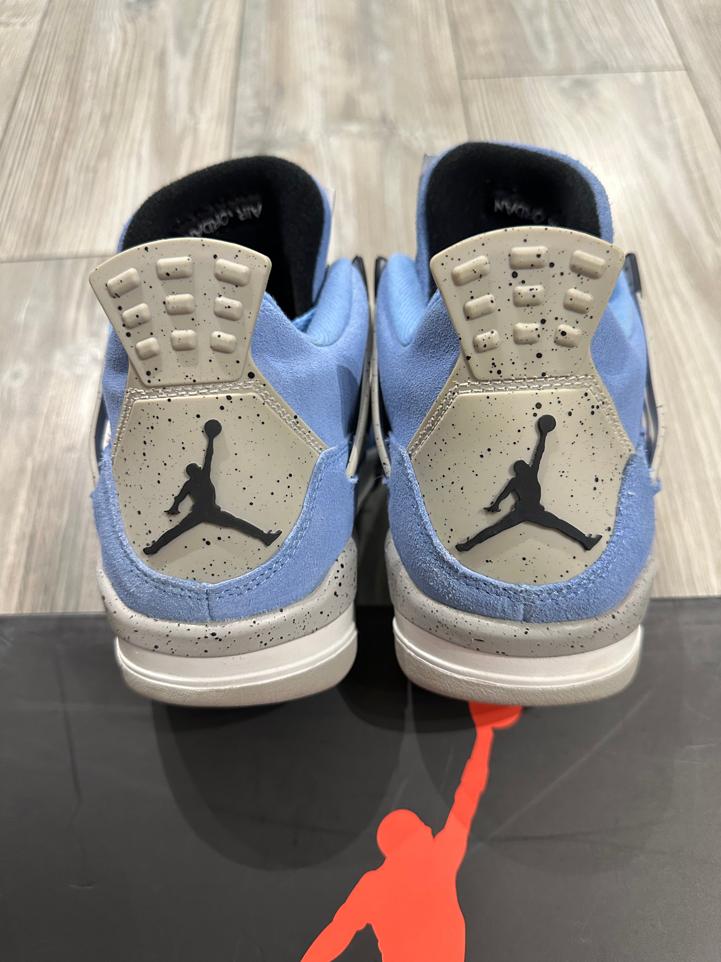 Jordan 4 University Blue (EU 38.5)