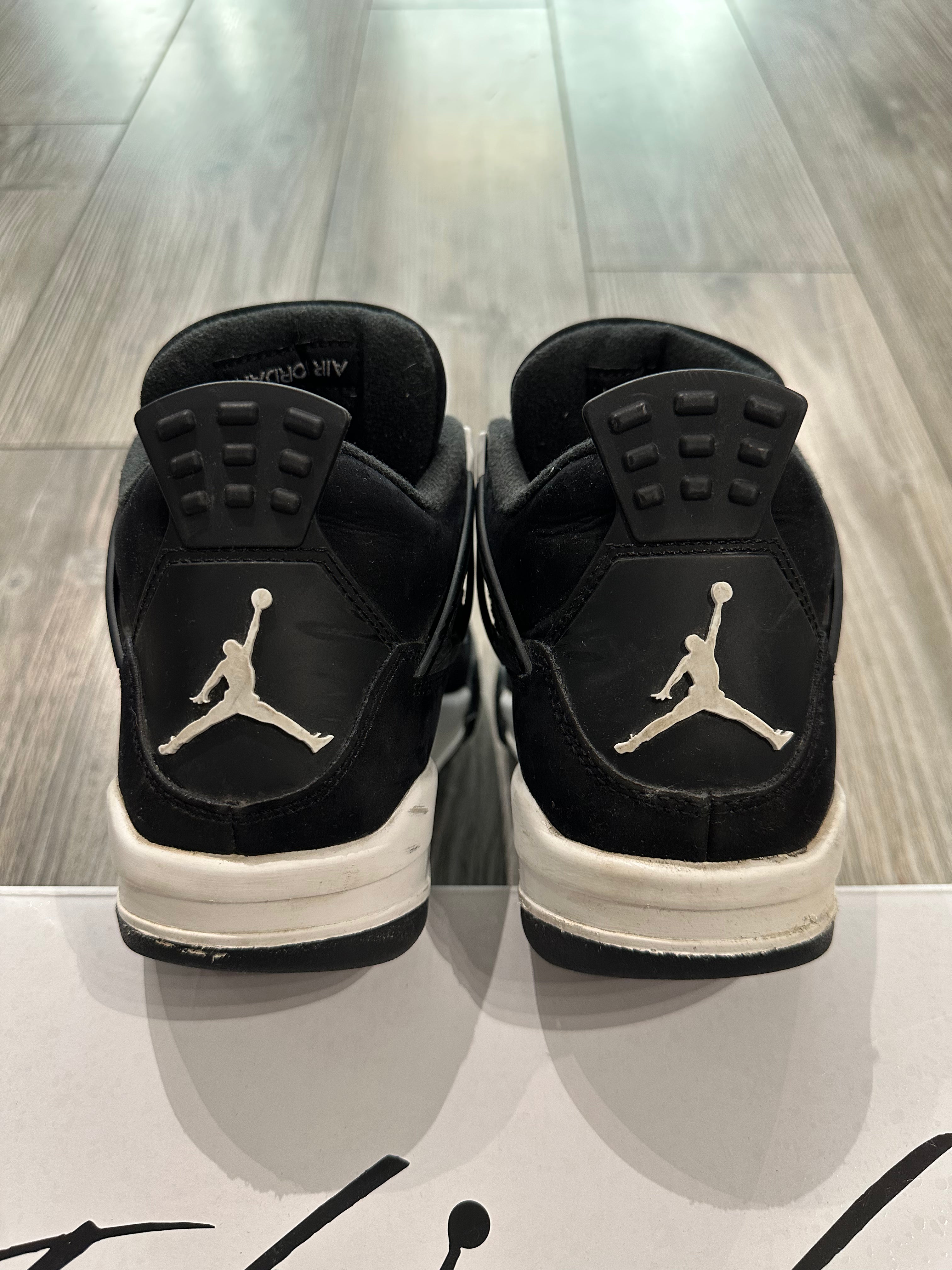 Jordan 4 White Thunder (EU 39)
