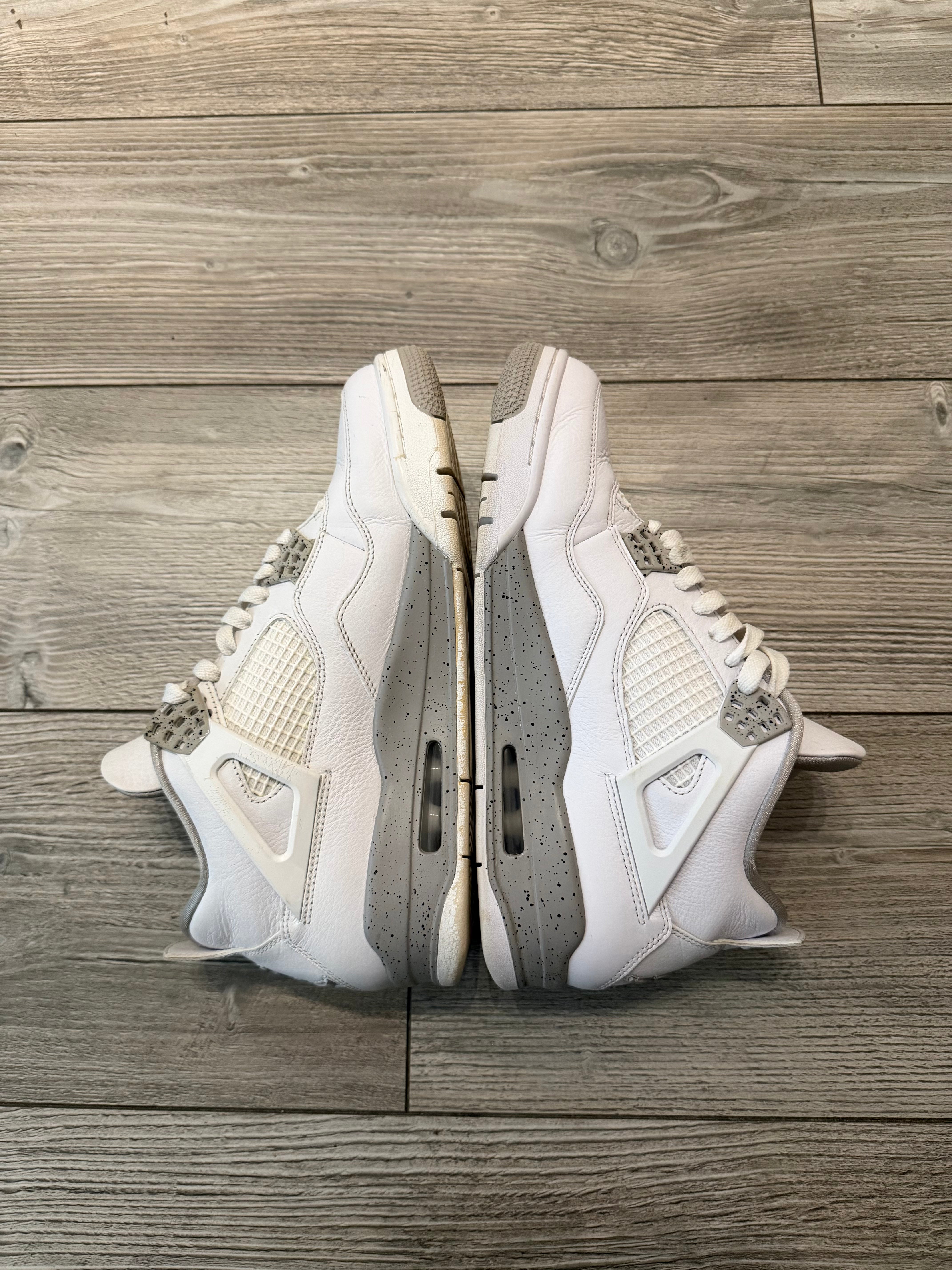 Air Jordan 4 Retro White Oreo (EU43)