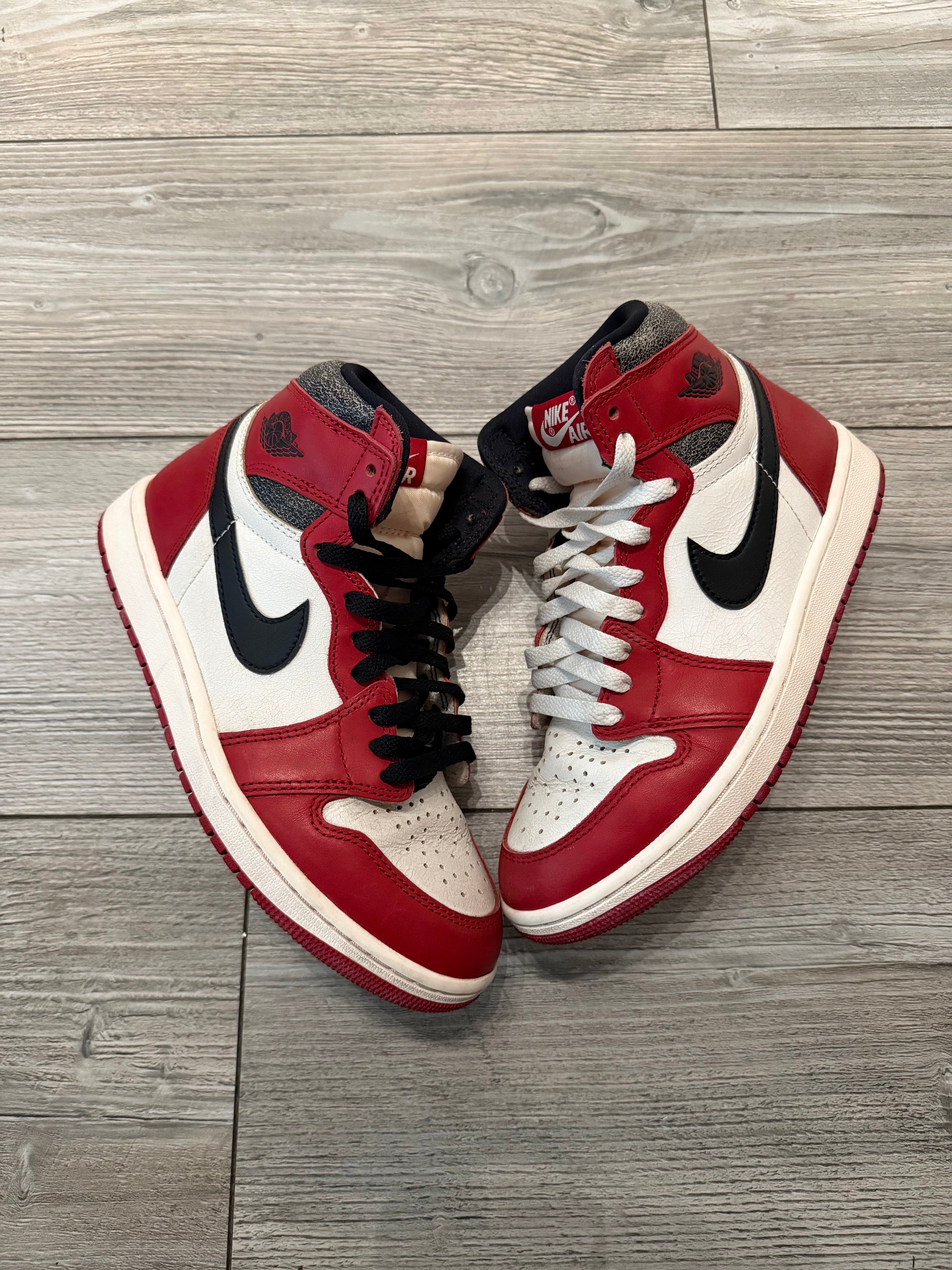 Air Jordan 1 Retro High OG Chicago Lost and Found (EU38.5)
