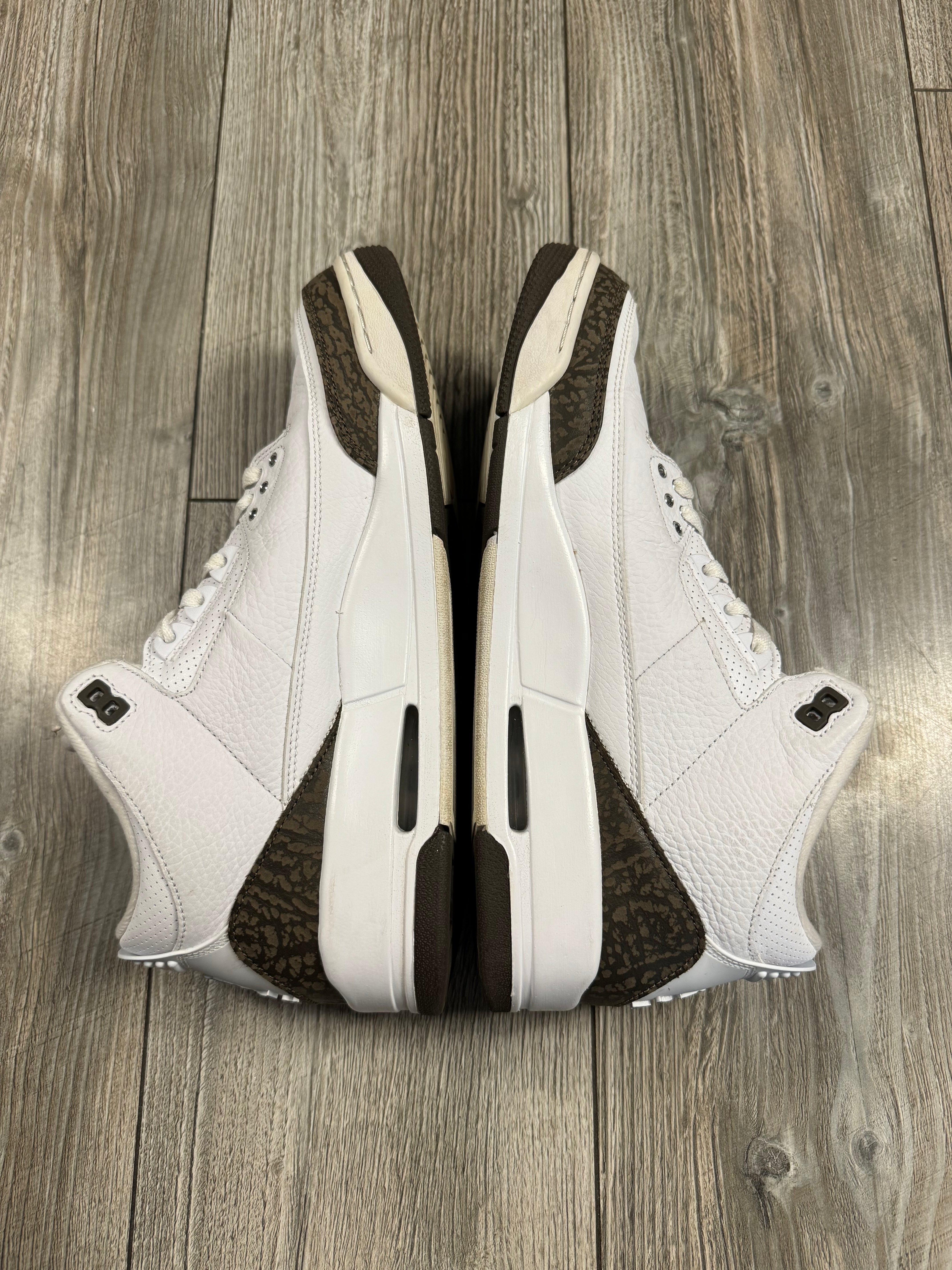 Jordan 3 Retro Mocha (EU 45)