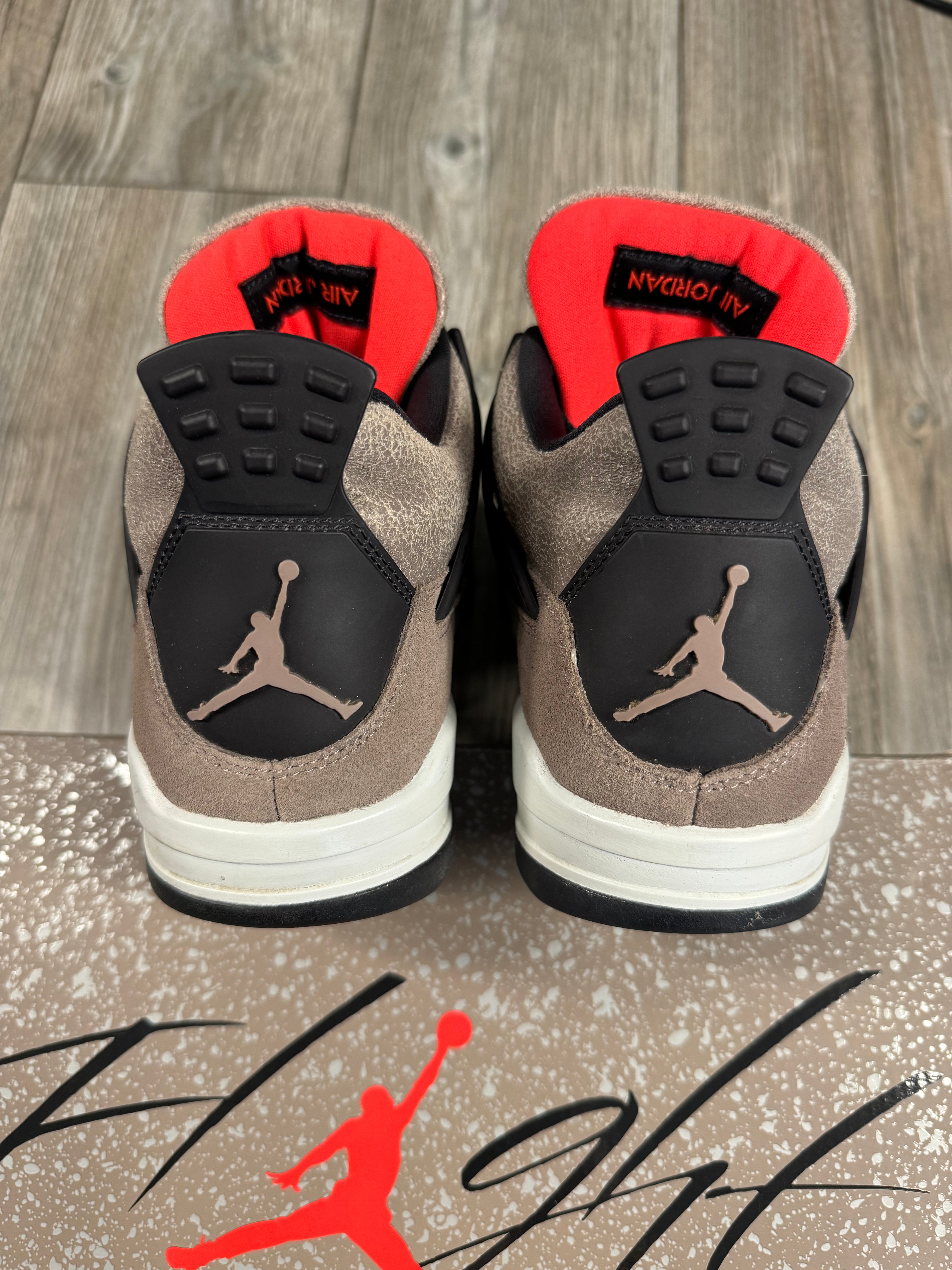 Jordan 4 Retro Taupe Haze (EU 42)