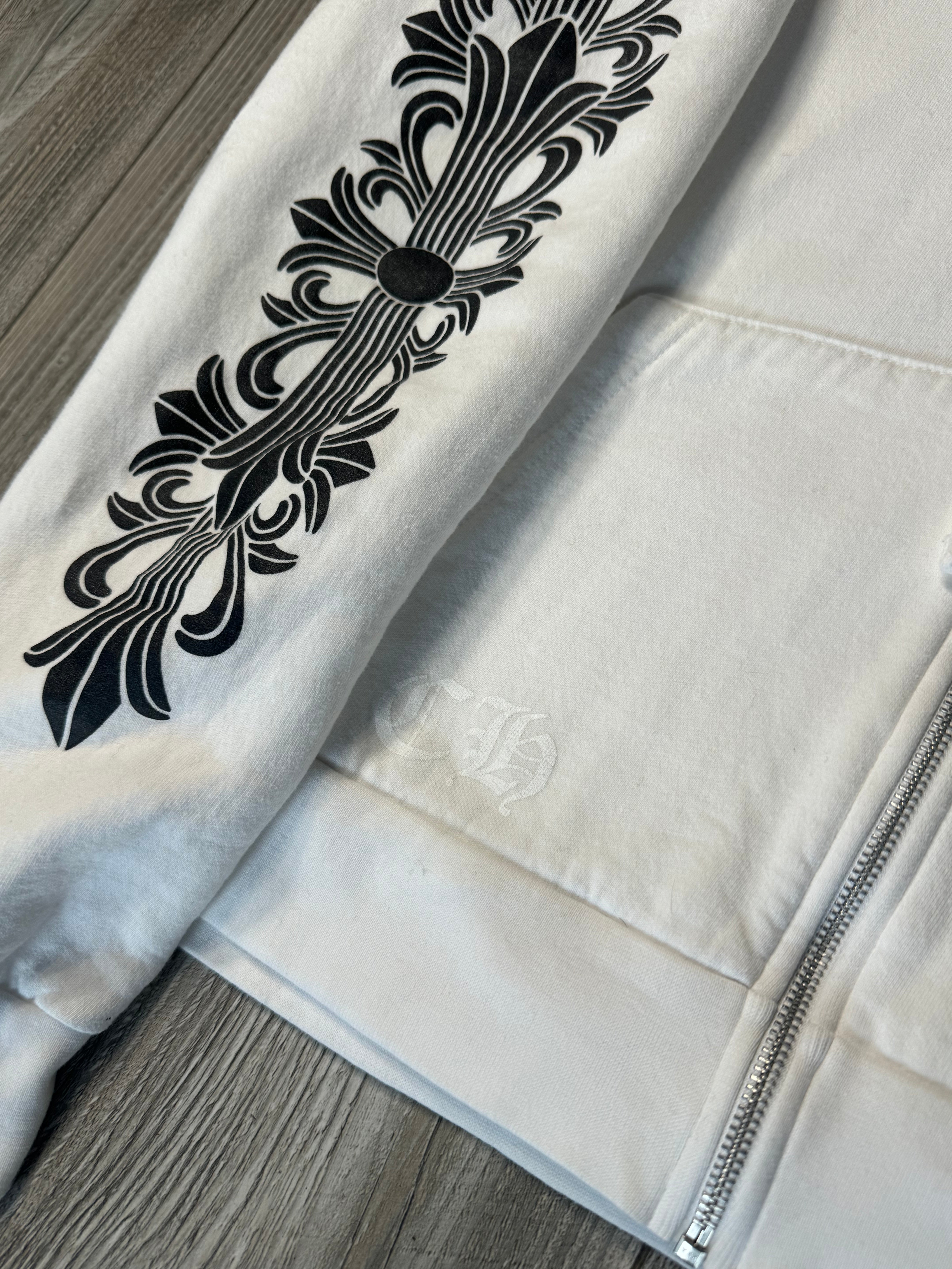 Chrome Hearts Zip-Up Hoodie (Fittaa M)