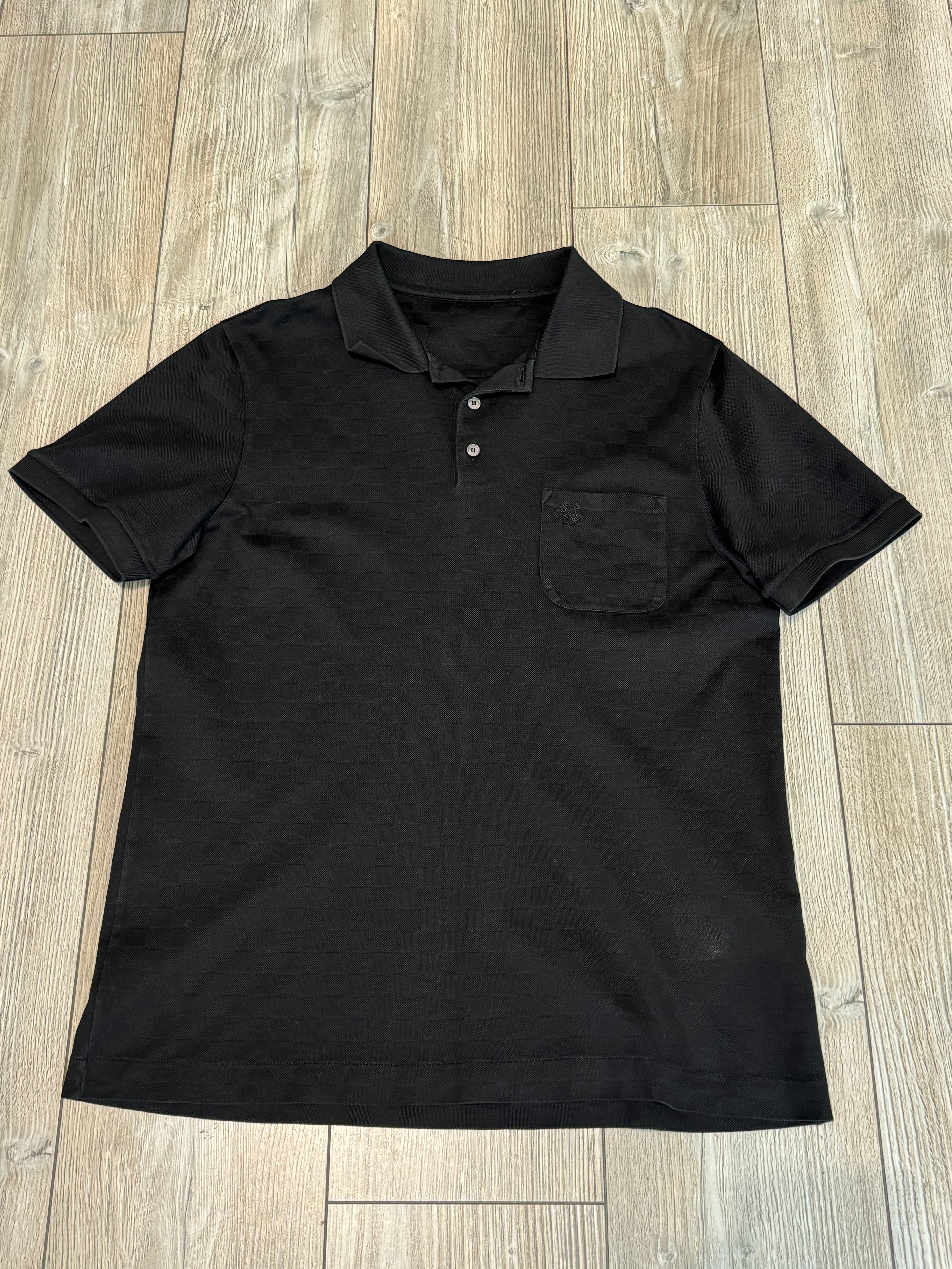 Louis Vuitton Polo (Fittaa M)