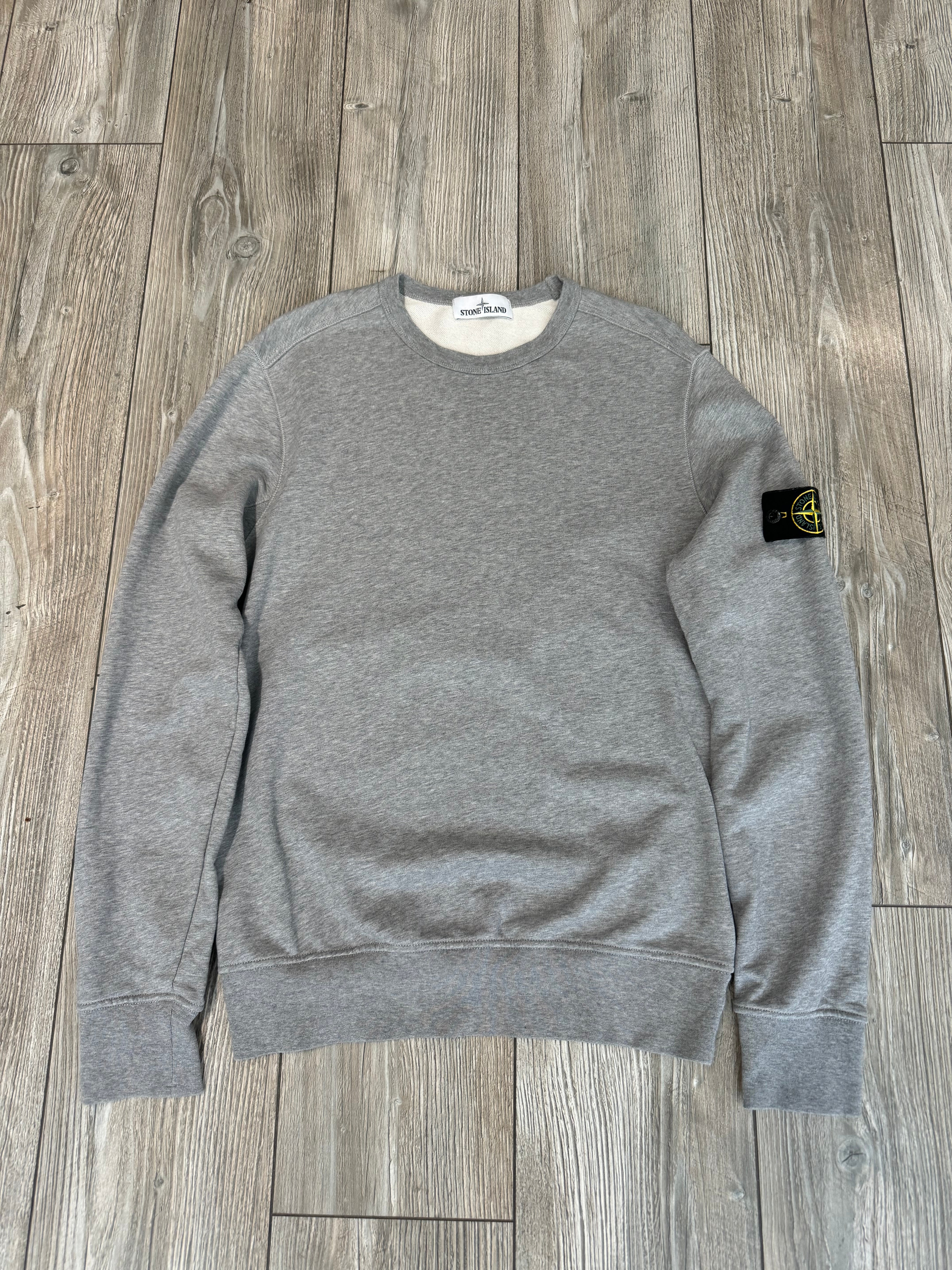 Stone Island Sweater (Fittaa M)