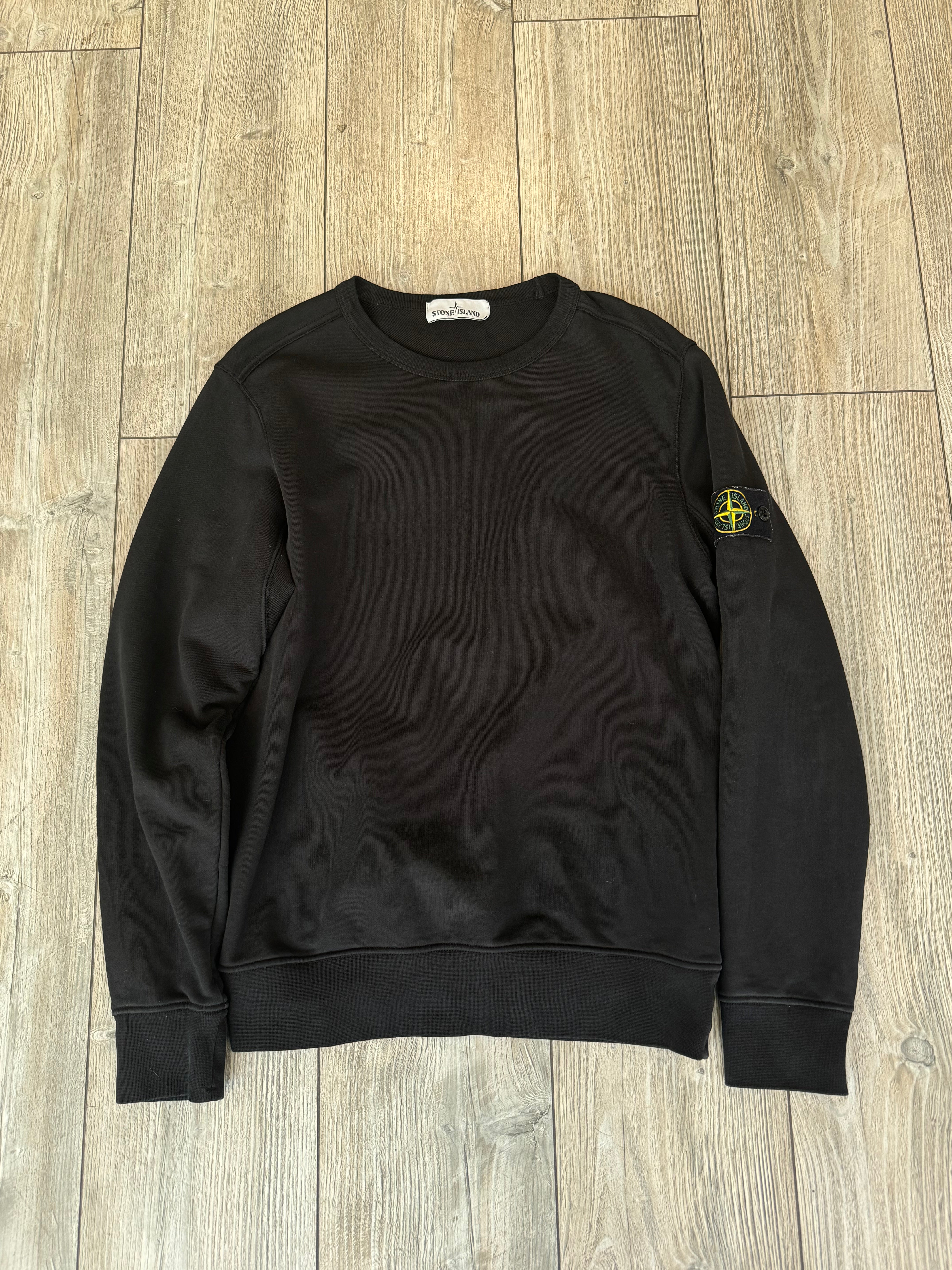 Stone Island Sweater (Fittaa M)