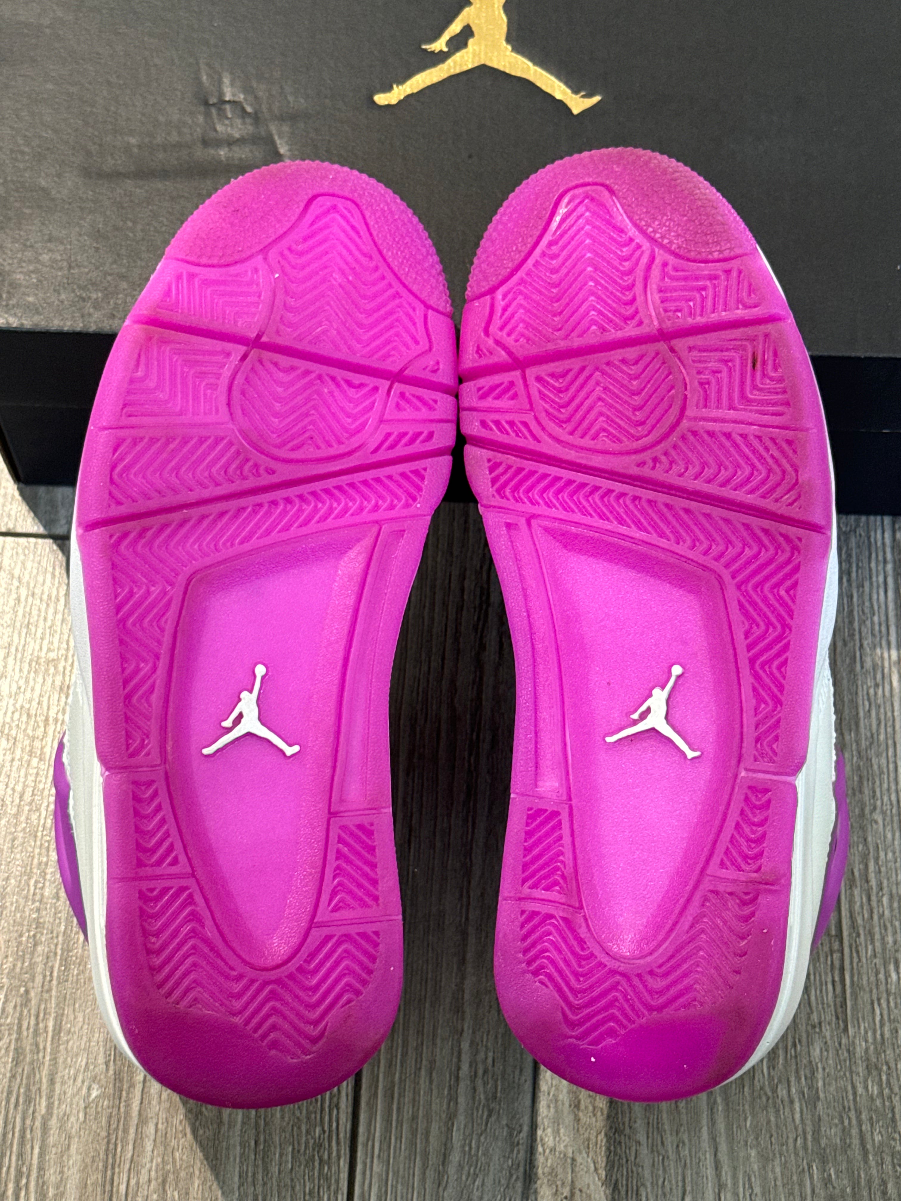 Jordan 4 Hyper Violet (EU 38)