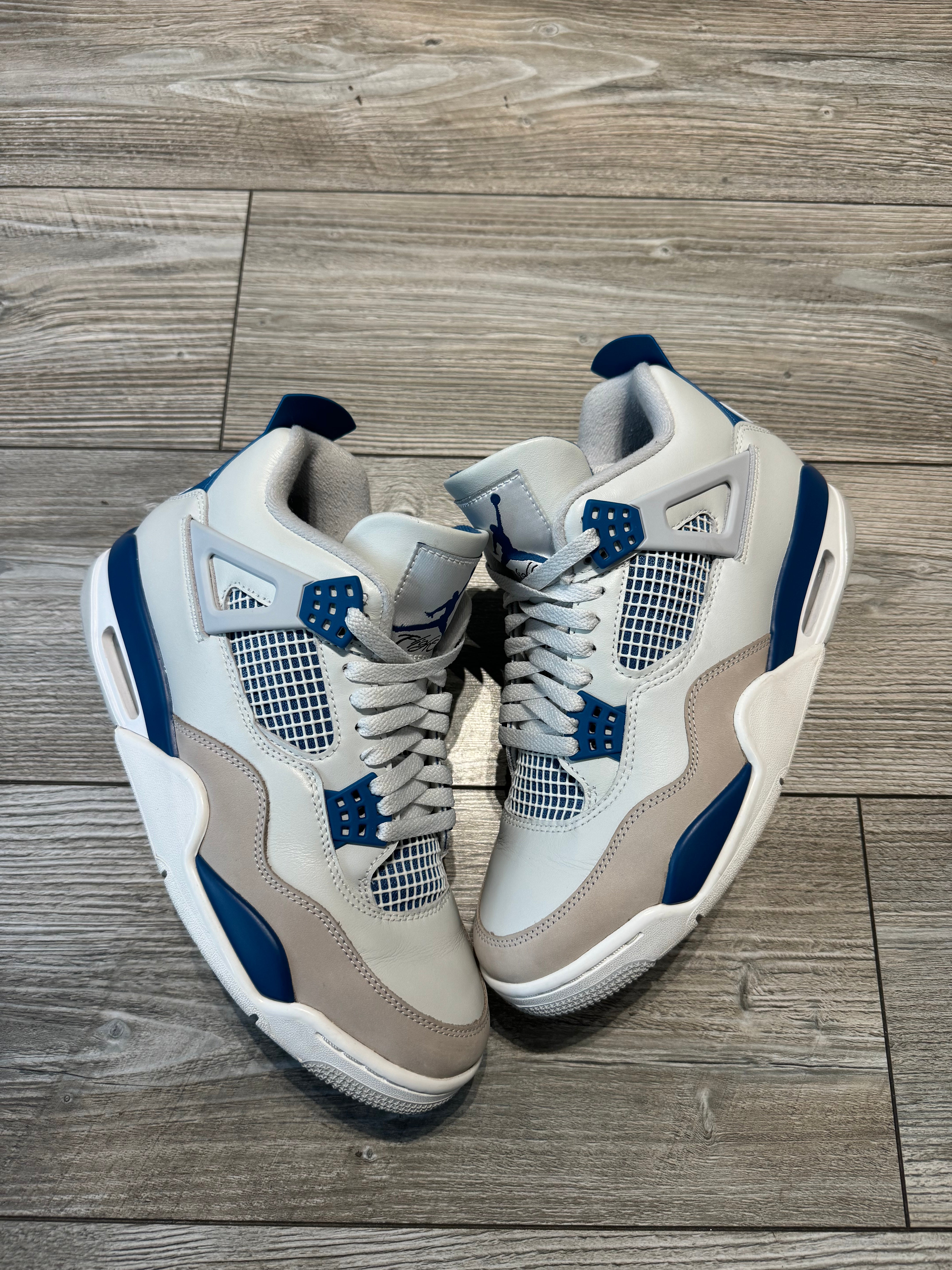Jordan 4 Military Blue (EU 43)