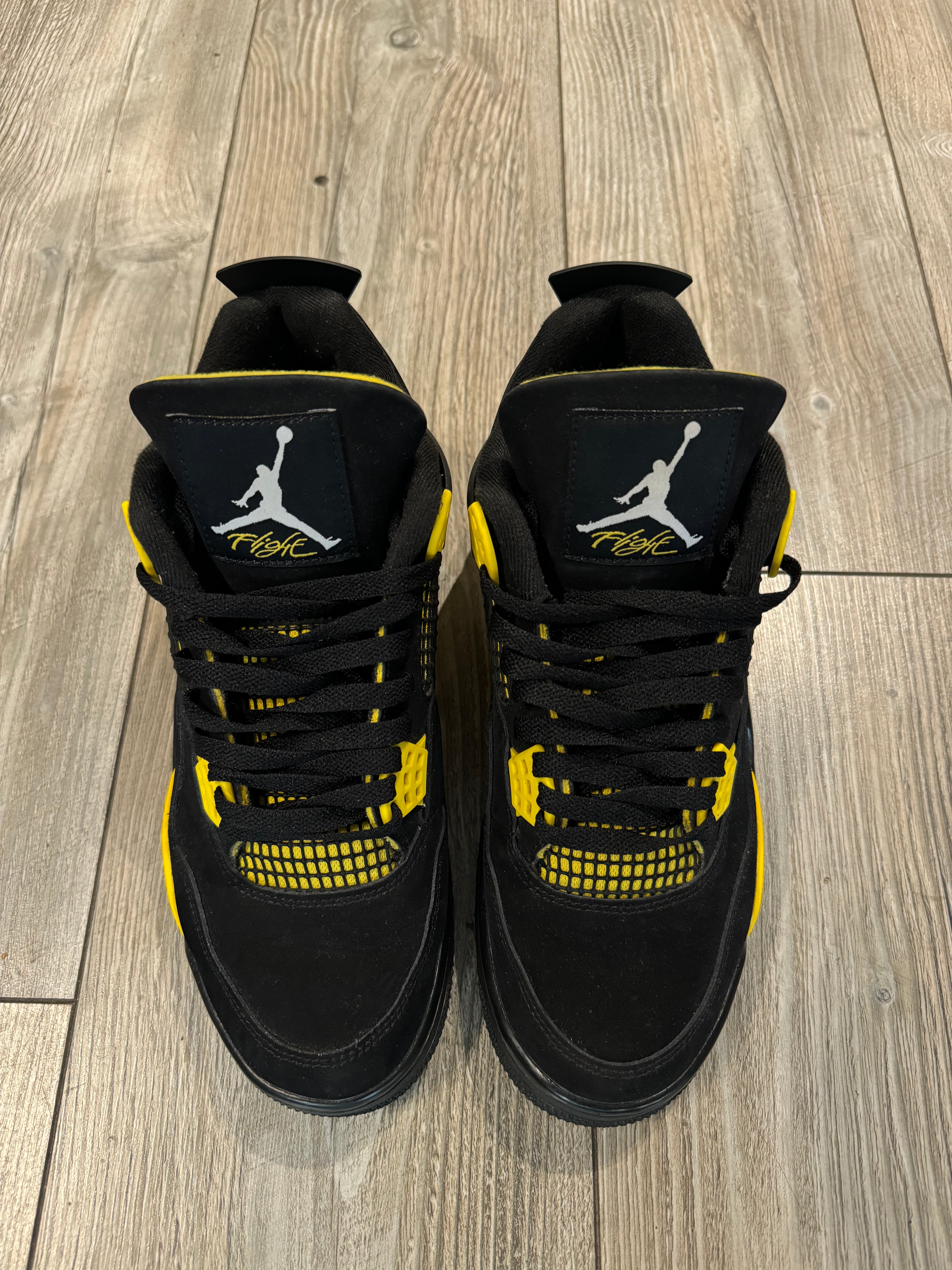 Jordan 4 Thunder (EU 42.5)