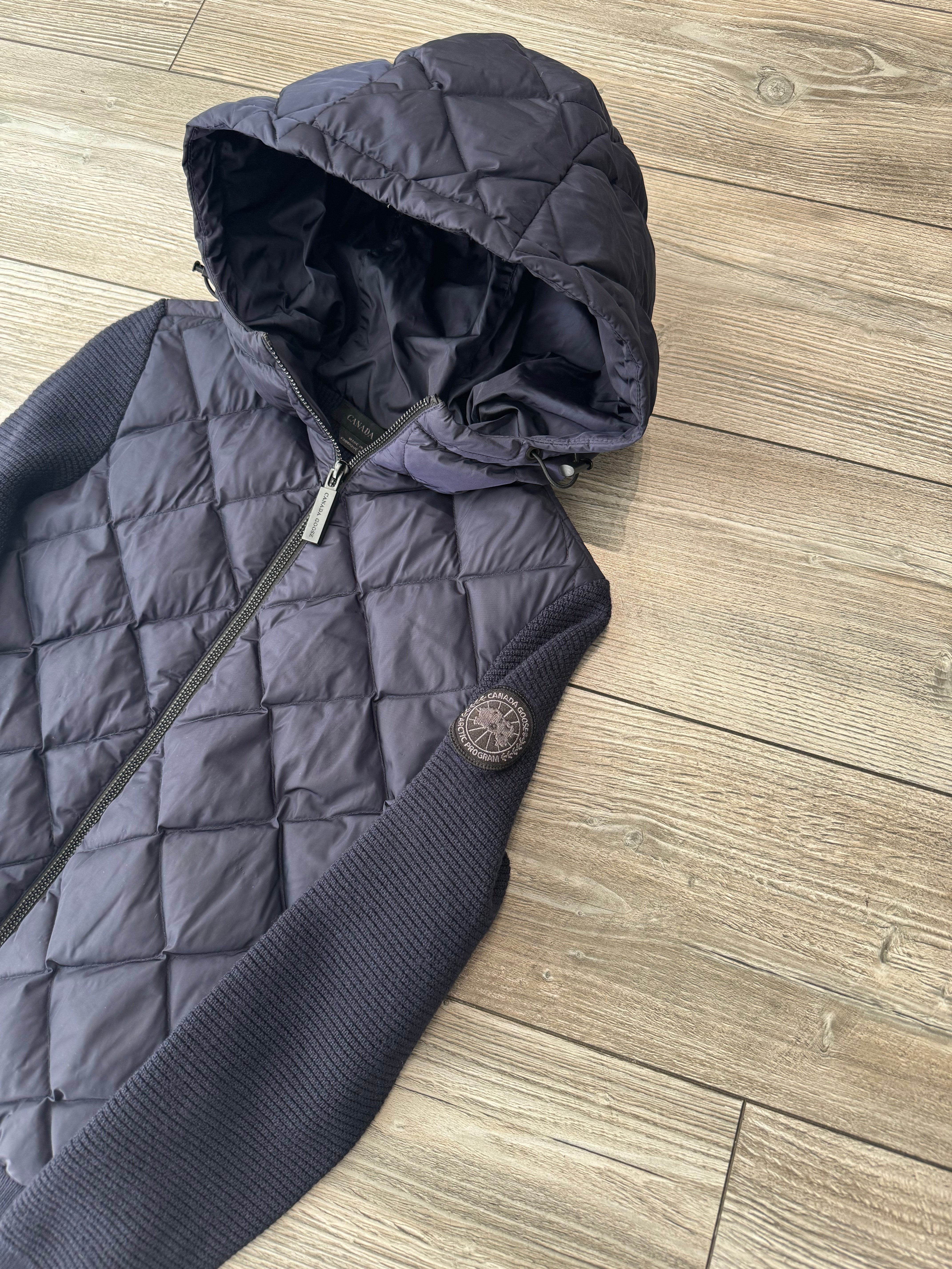 Canada Goose Cardigan (Fittaa XXS)