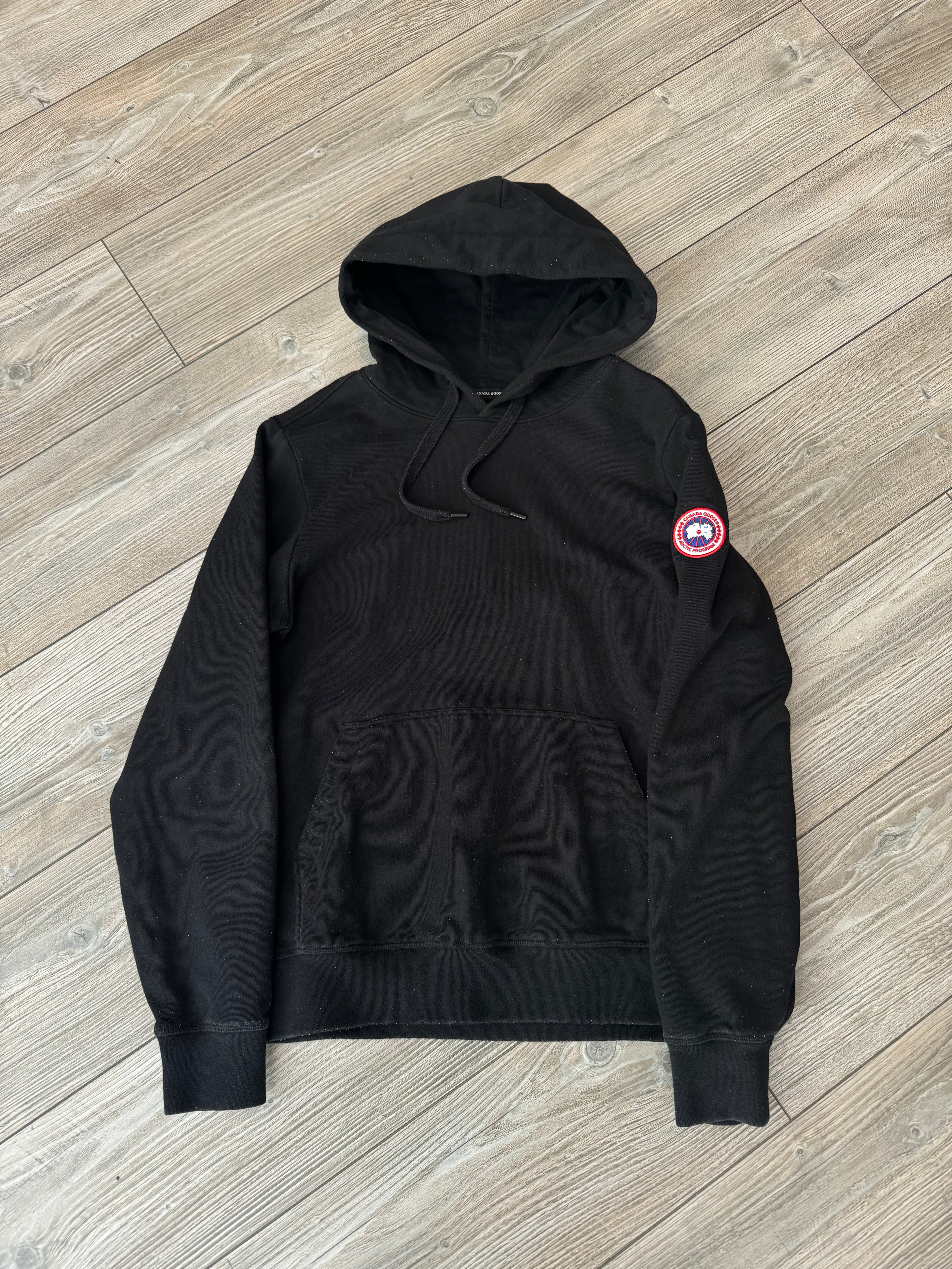 Canada Goose Hoodie (Fittaa M)