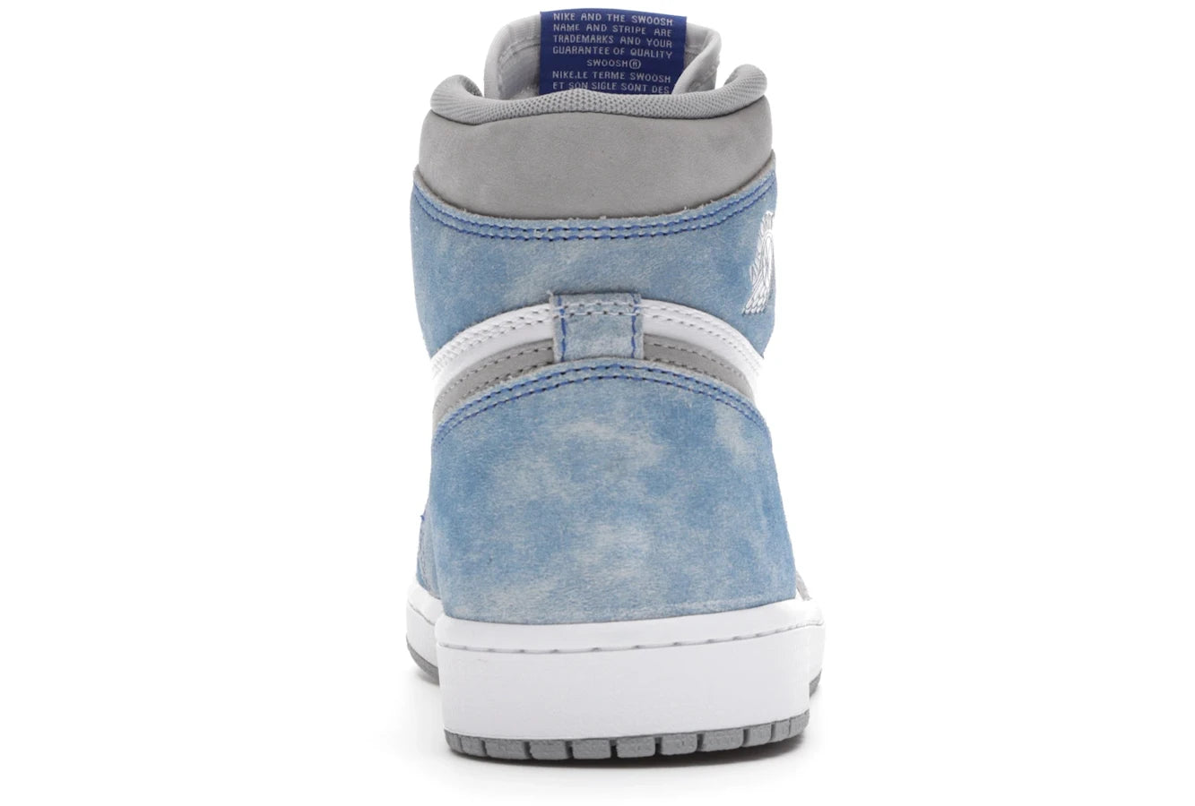 Air Jordan 1 Retro High OG Hyper Royal