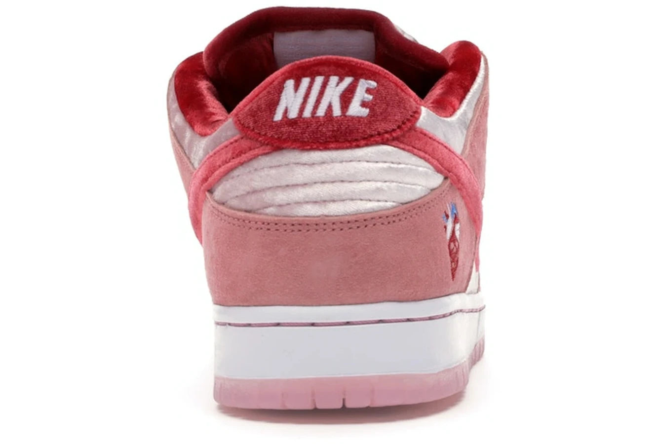 Nike SB Dunk Low StrangeLove Skateboards