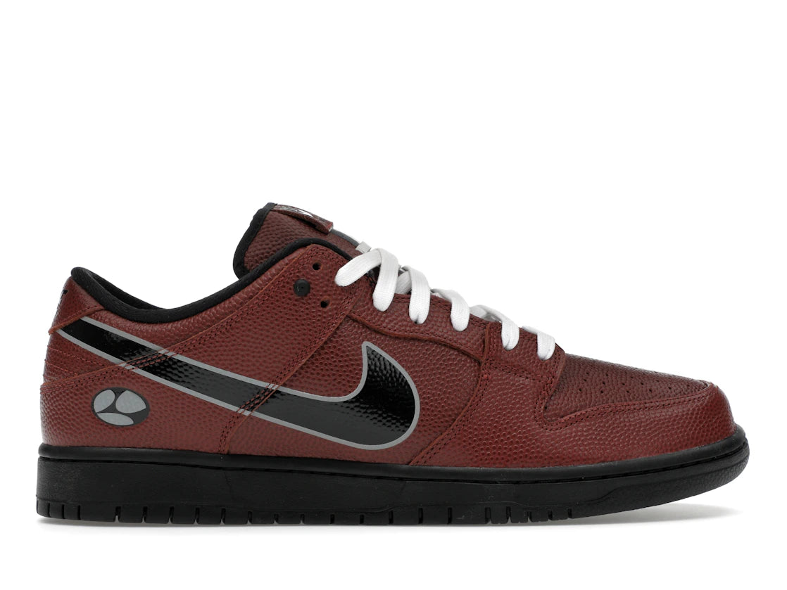 Nike SB Dunk Low Limosine Skateboards