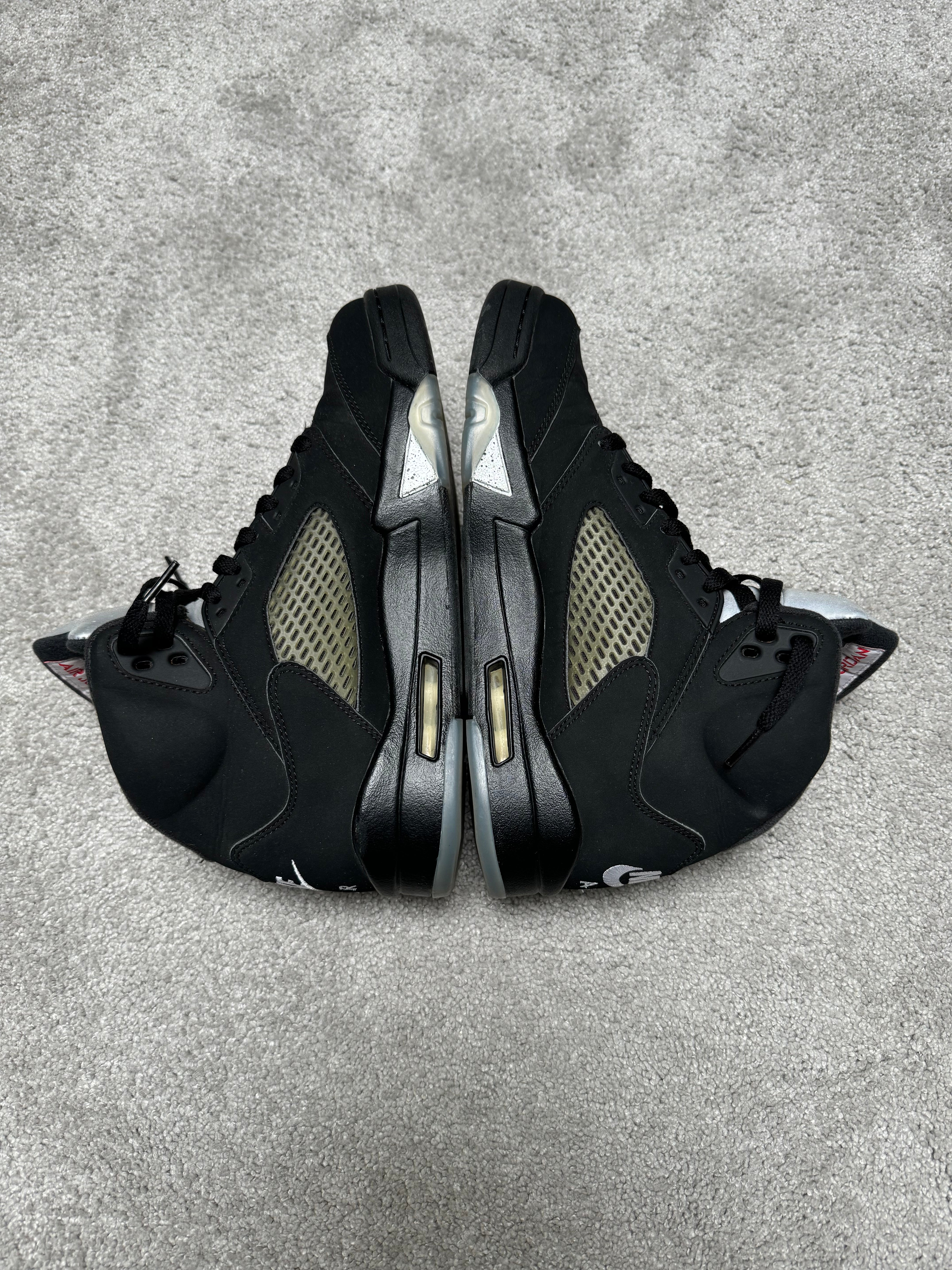 Jordan 5 Metallic Black (EU 43)