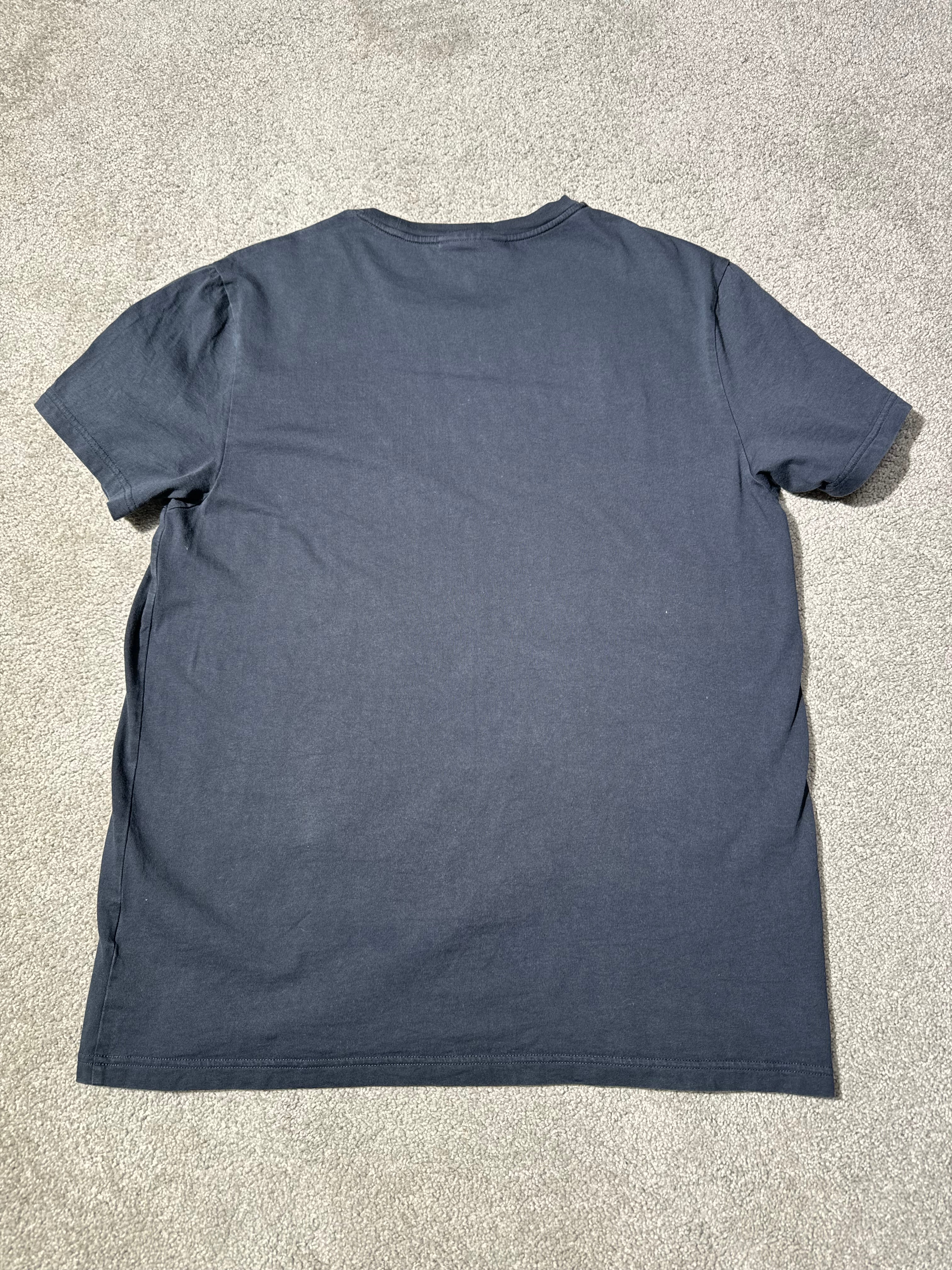 Burberry T-Paita                      (Fittaa M)