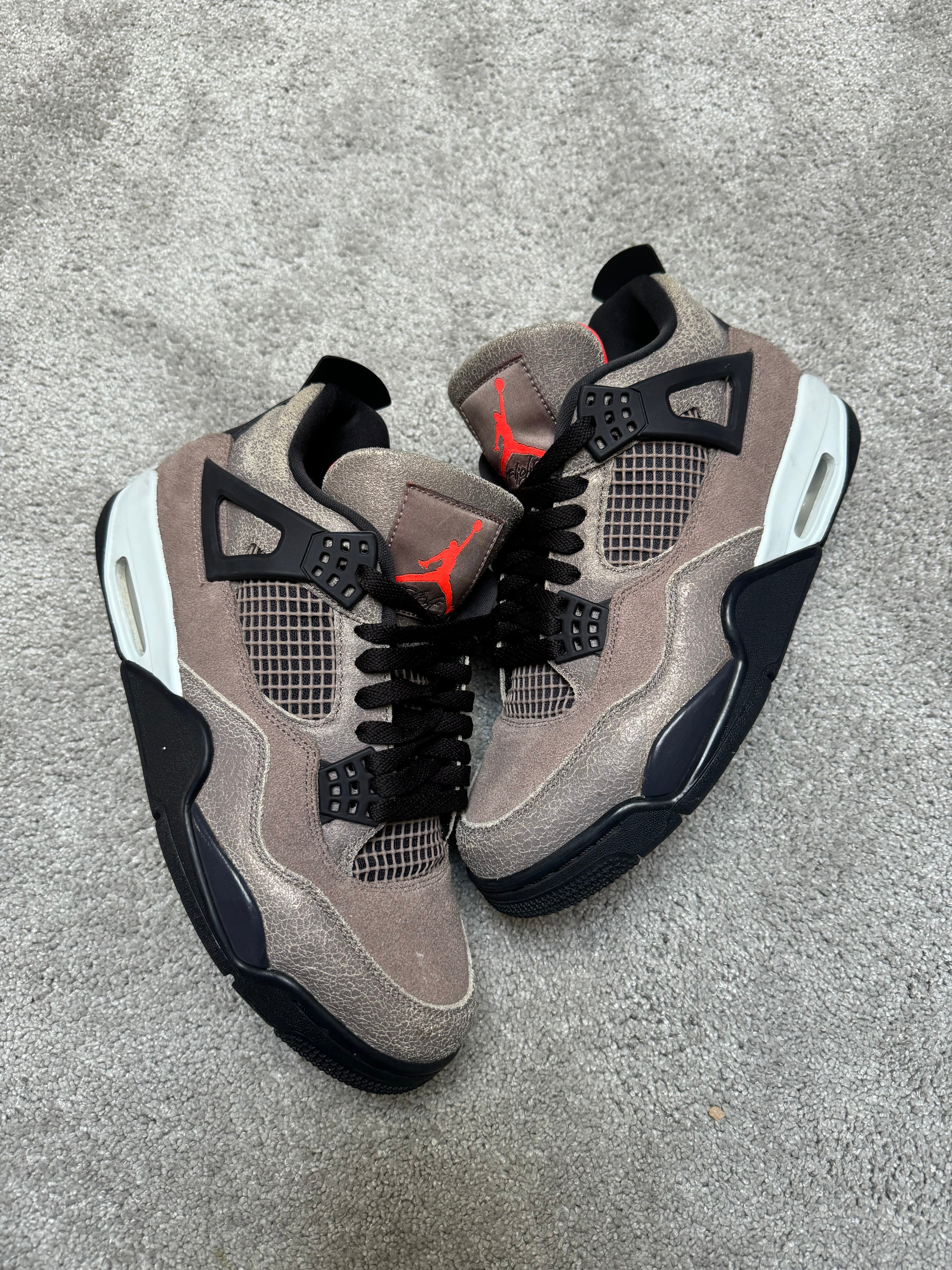 Jordan 4 Taupe Hauze (EU 42)