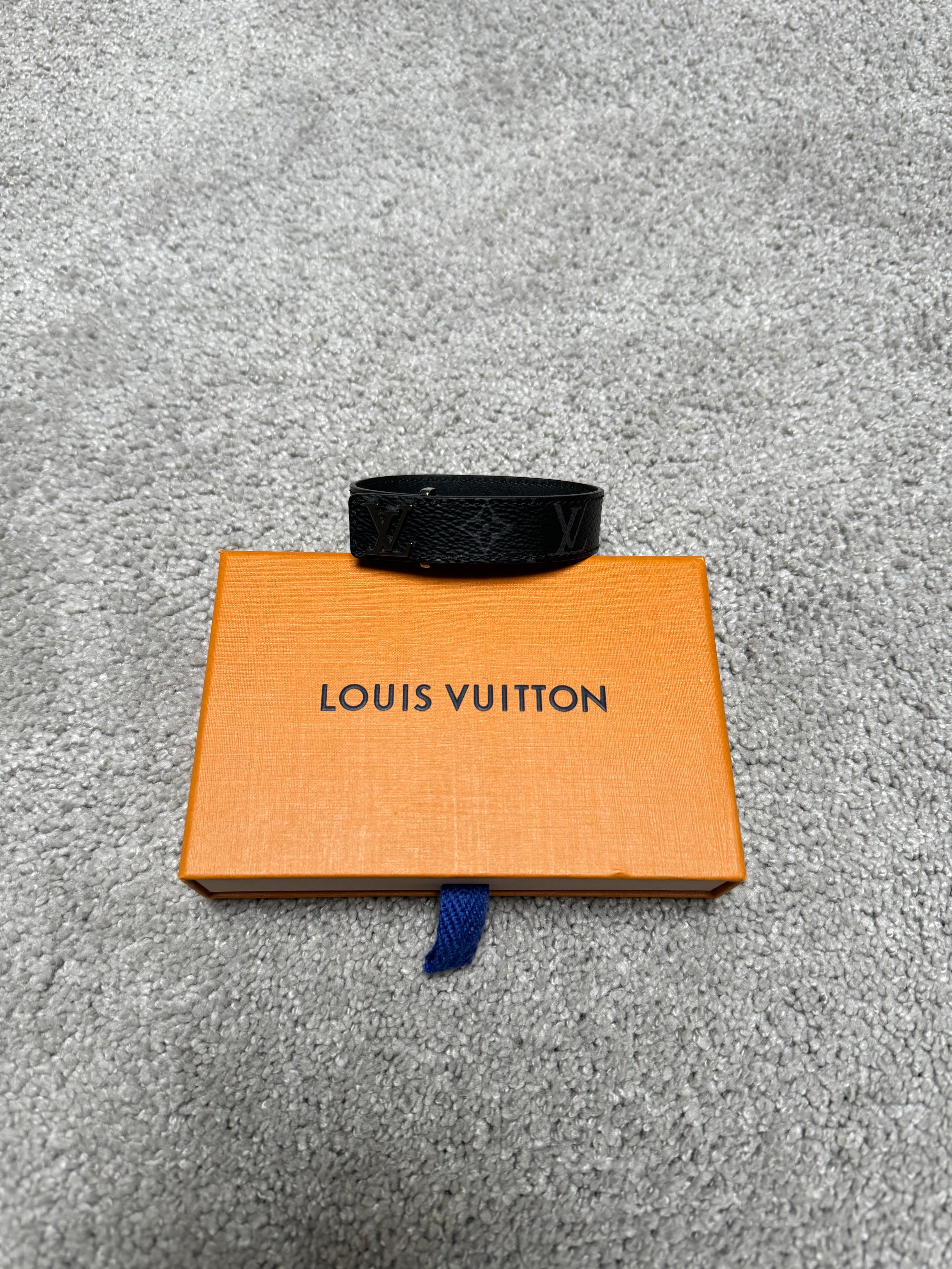 Louis Vuitton Bracelet (Size 19 cm)