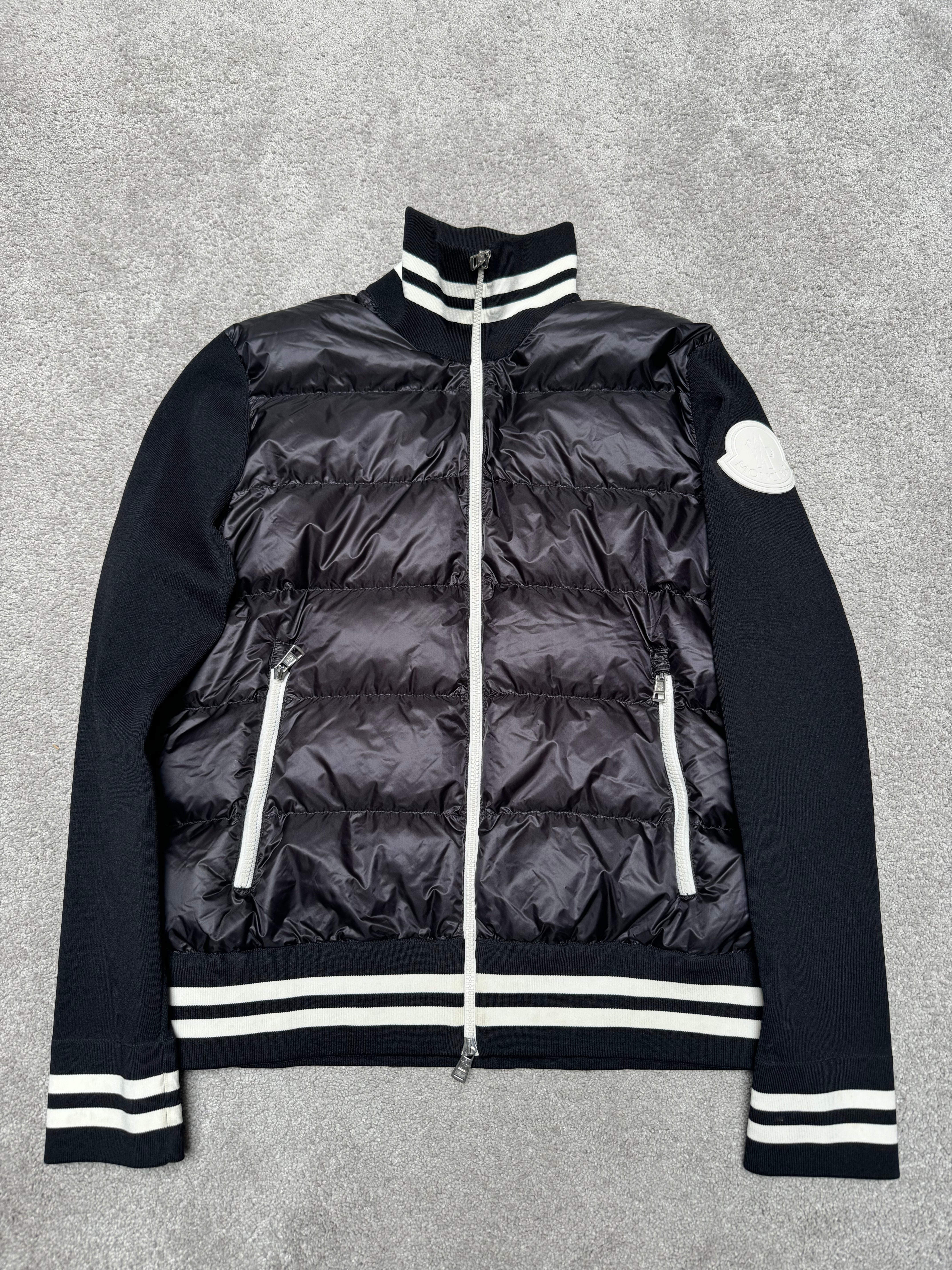 Moncler Cardigan (Fittaa M)