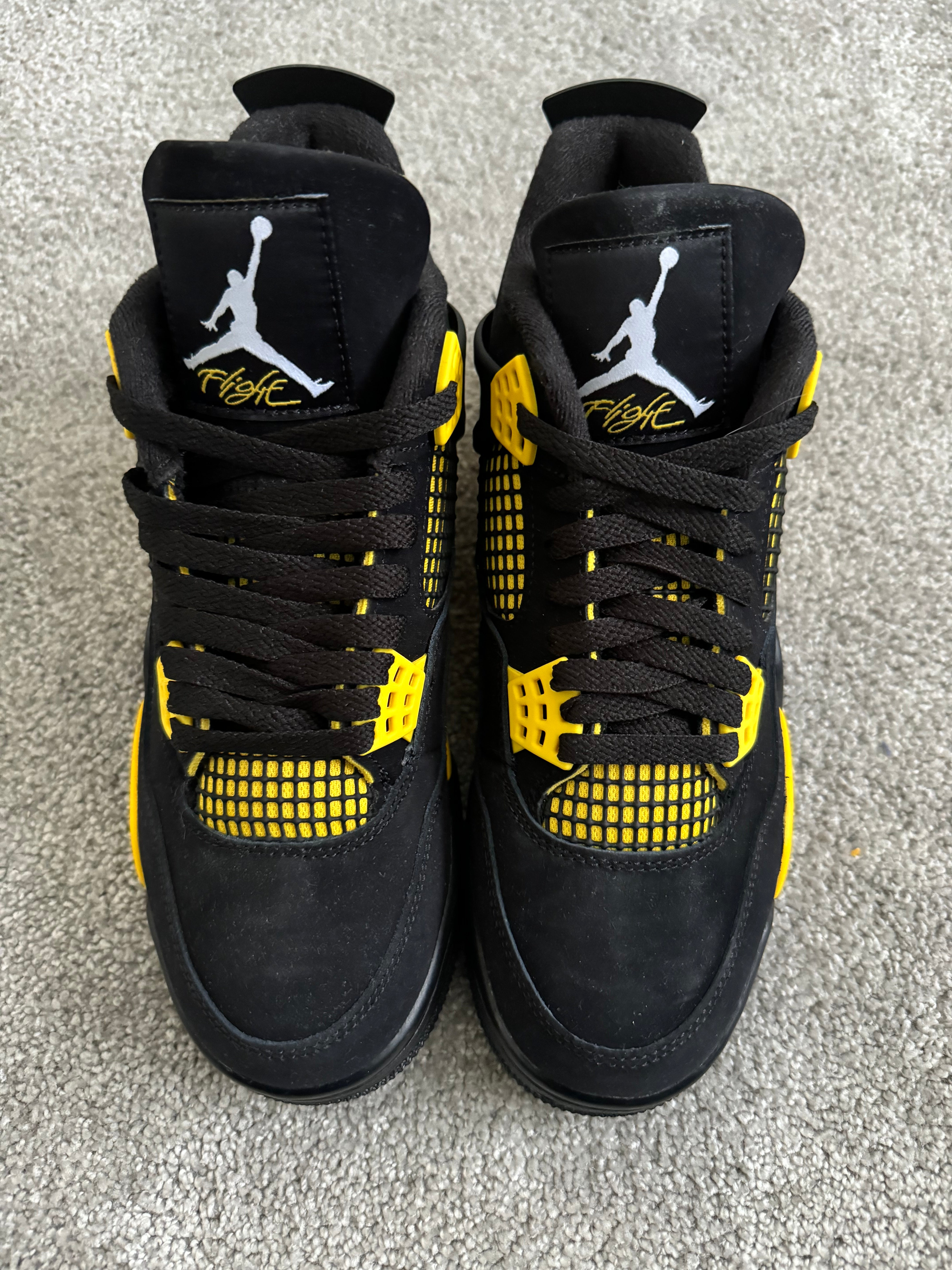 Jordan 4 Retro Thunder (EU 40)