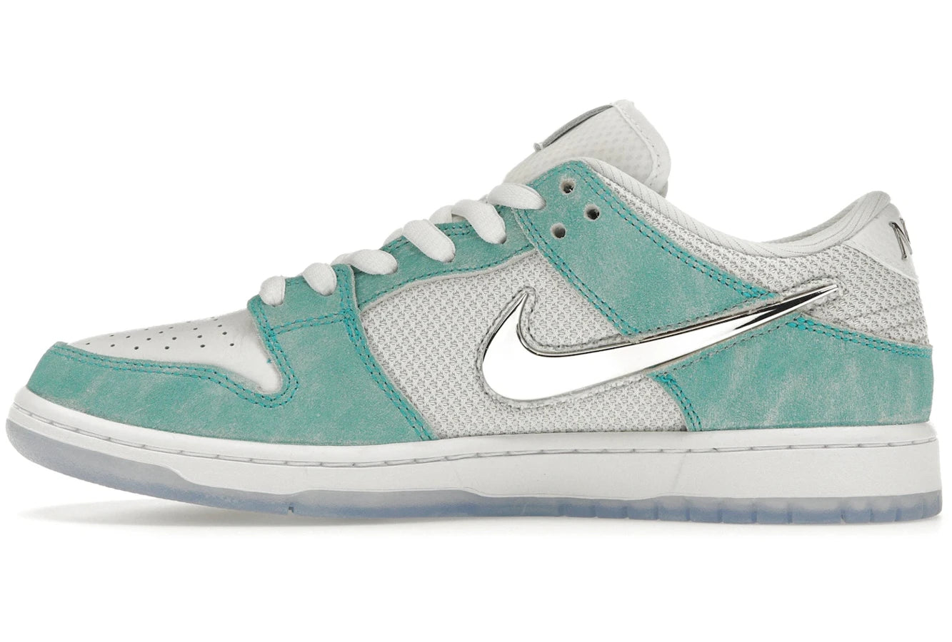 Nike SB Dunk Low April Skateboards 