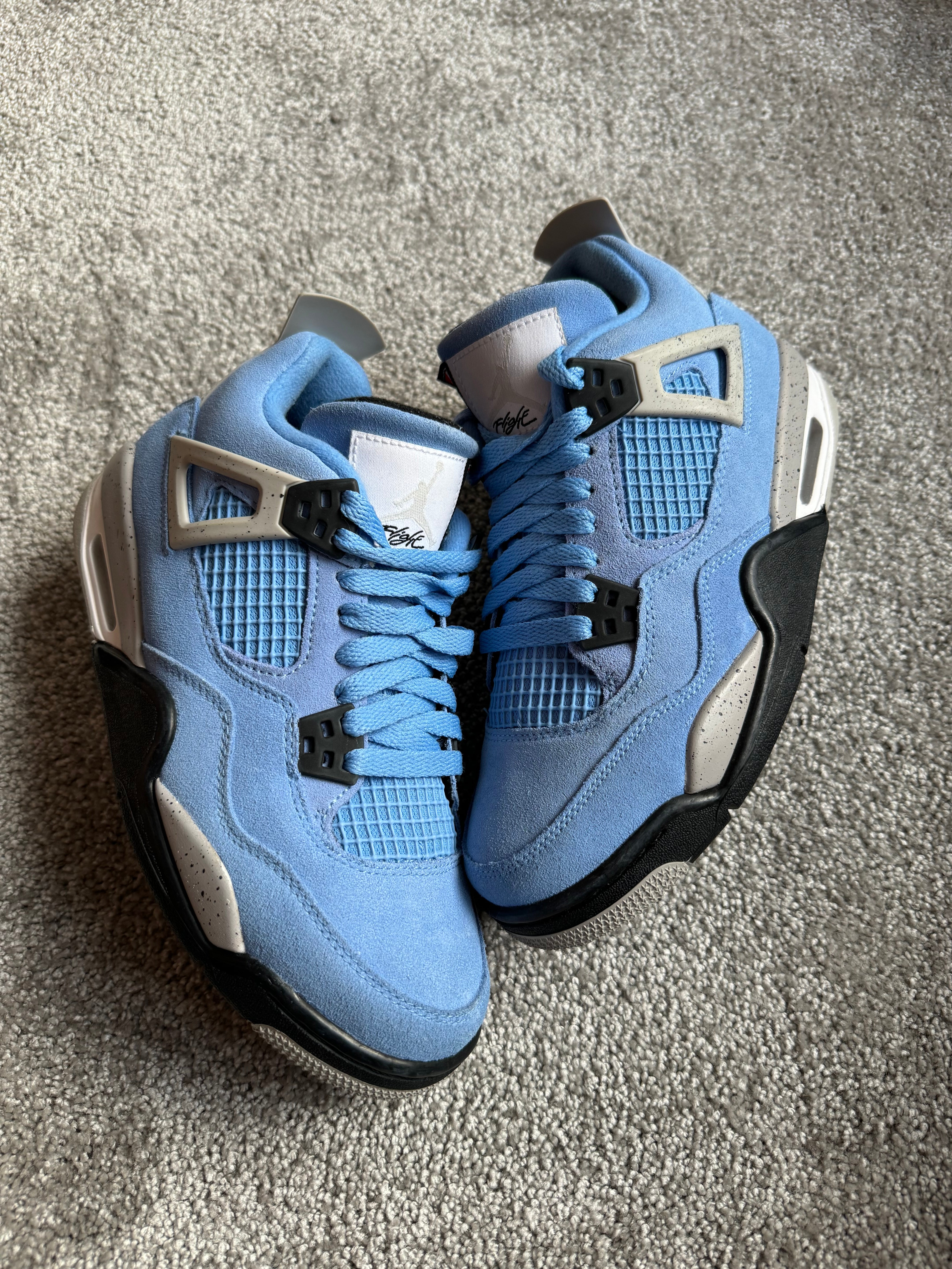 Jordan 4 University Blue (EU 38)