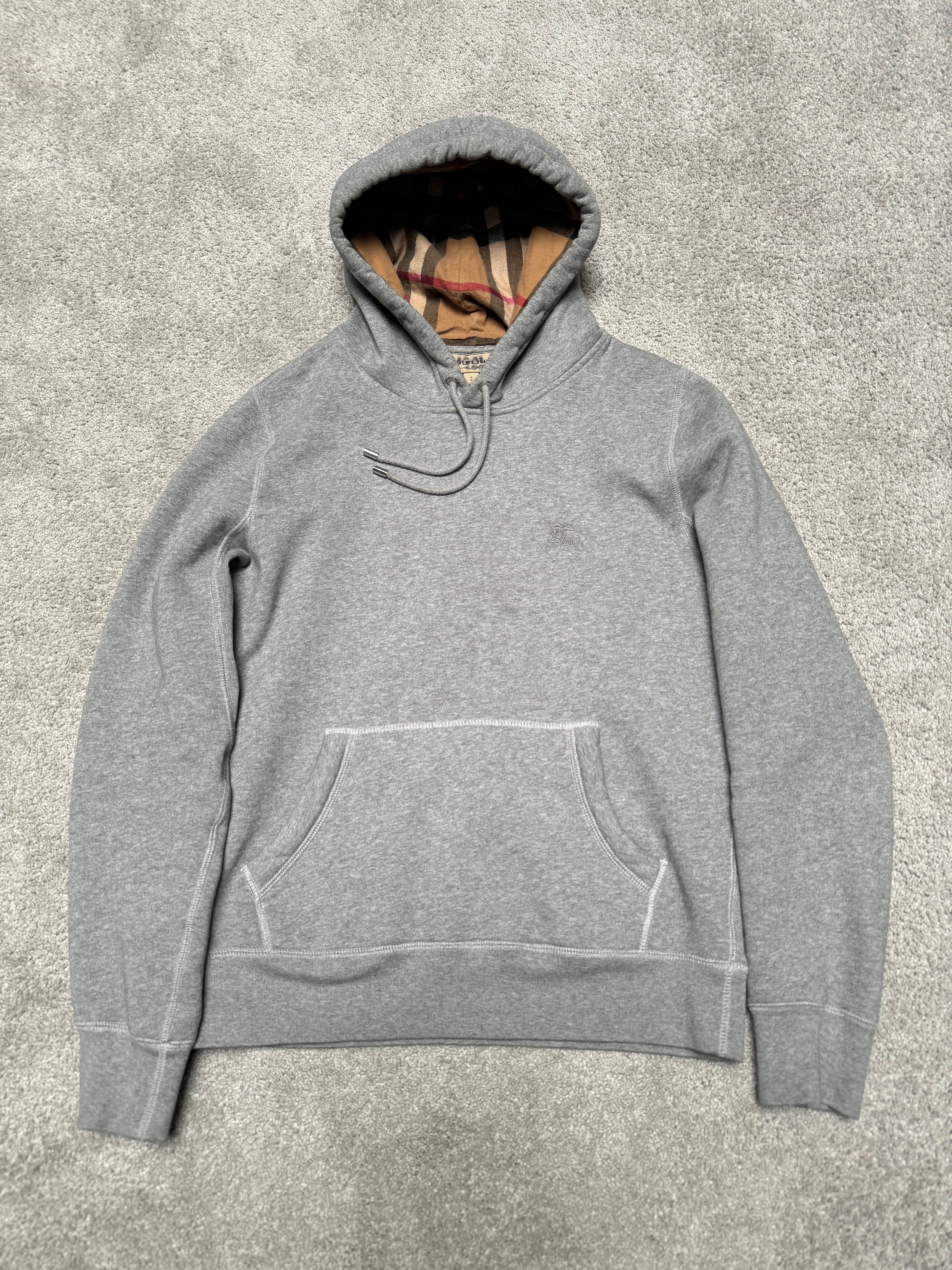 Burberry Hoodie (Fittaa S)