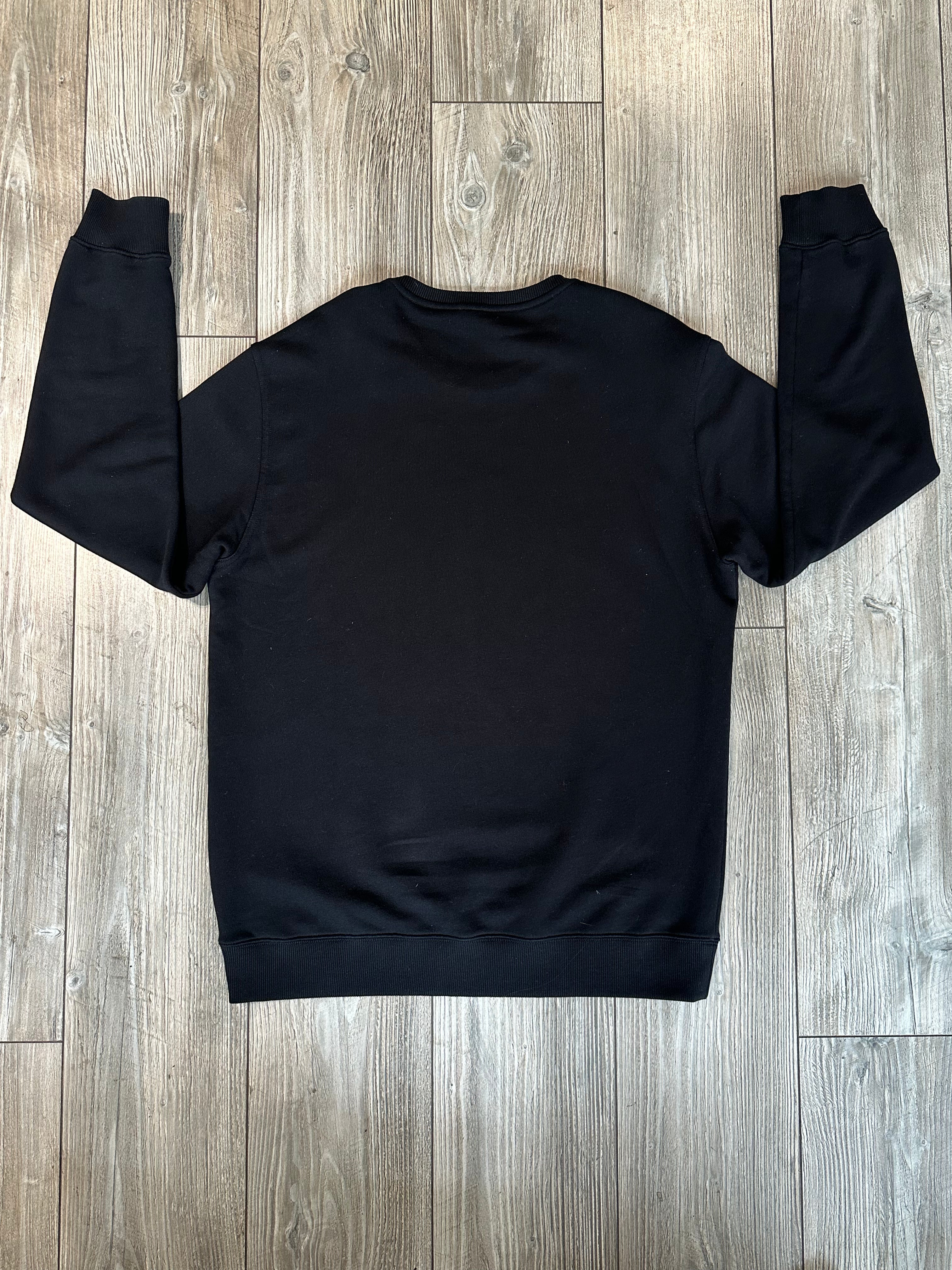 Givenchy Sweater (Fittaa L)