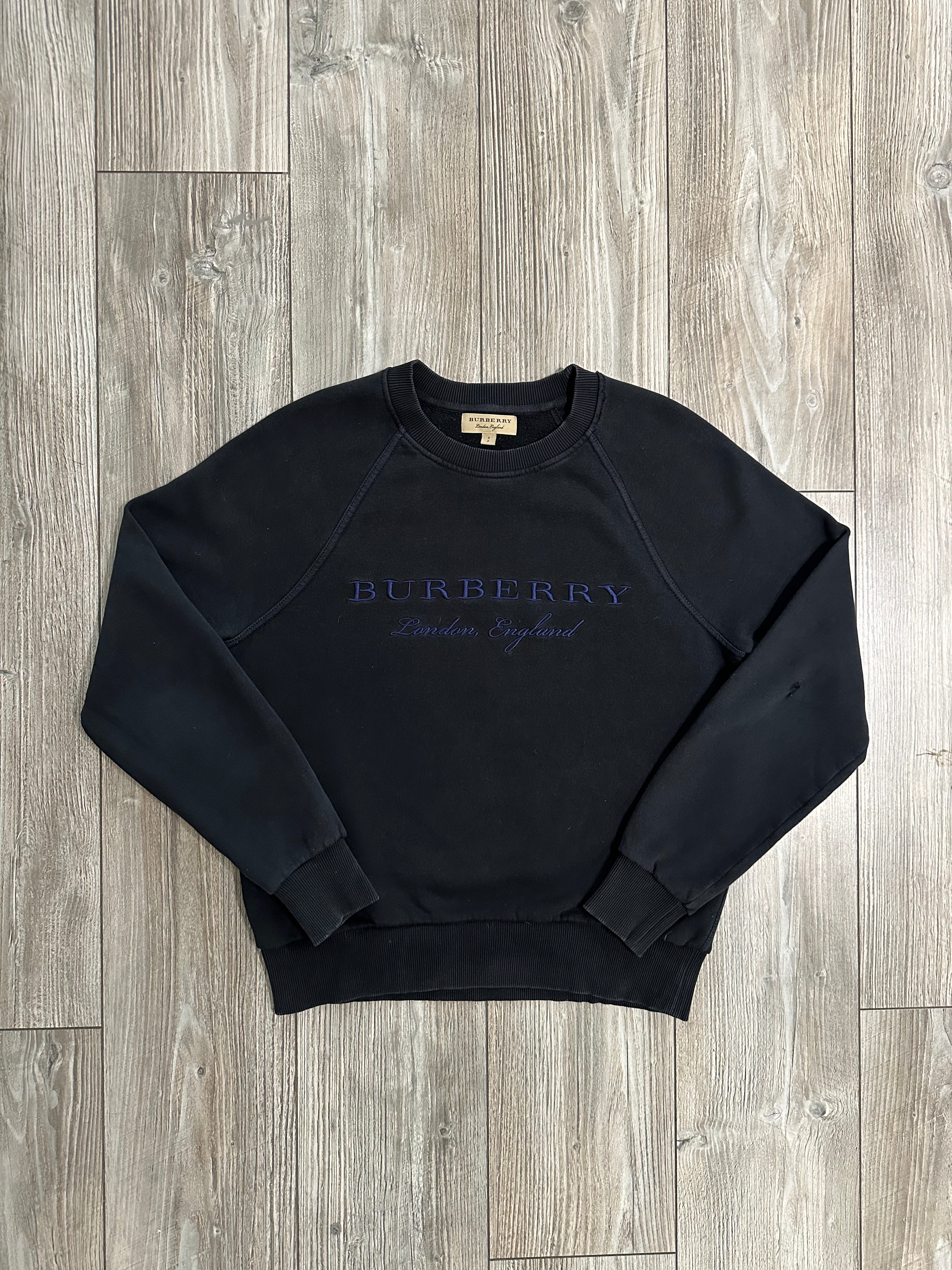 Burberry Sweater (Fittaa S)