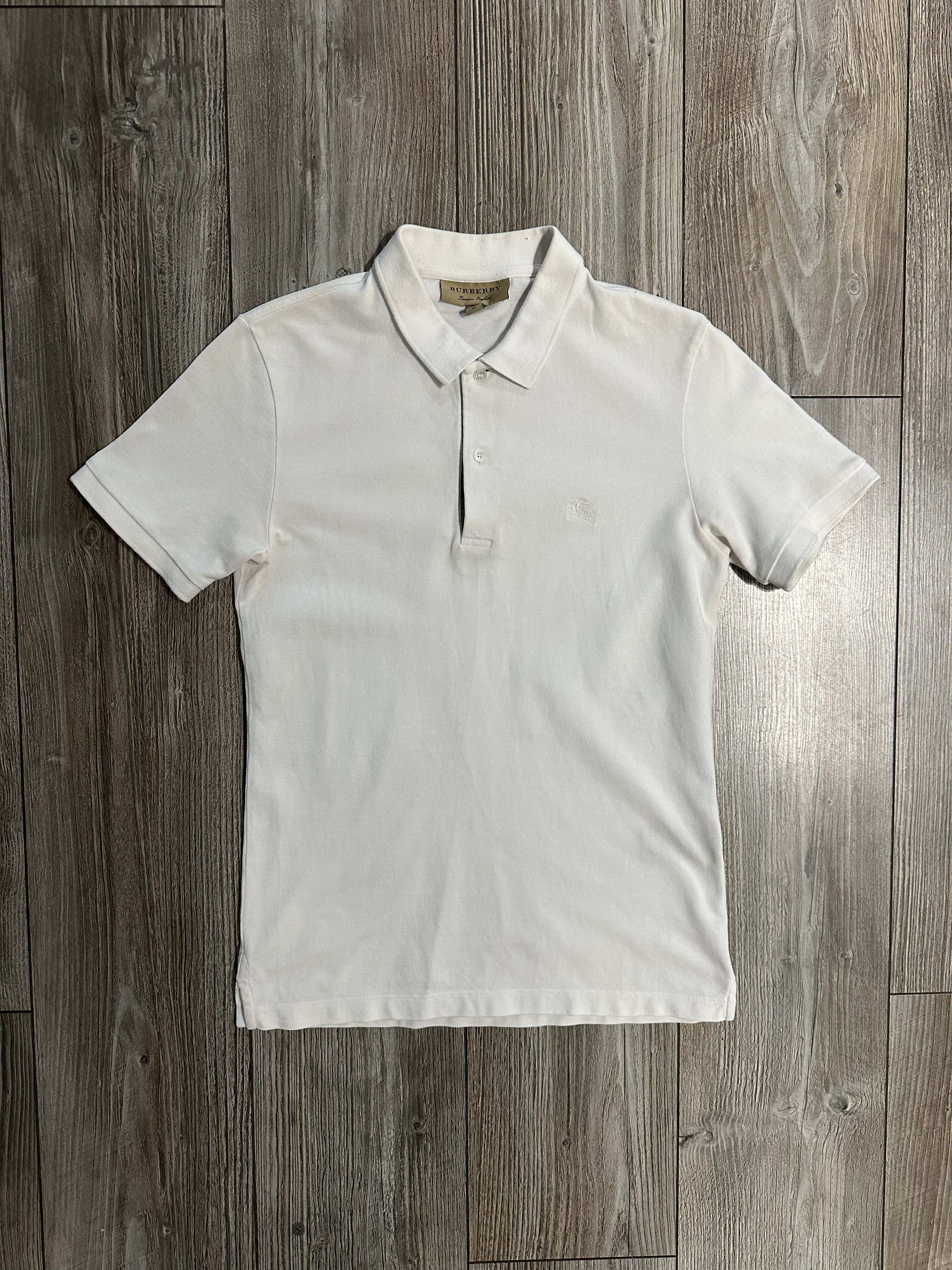 Burberry T-Shirt (Fittaa XS)