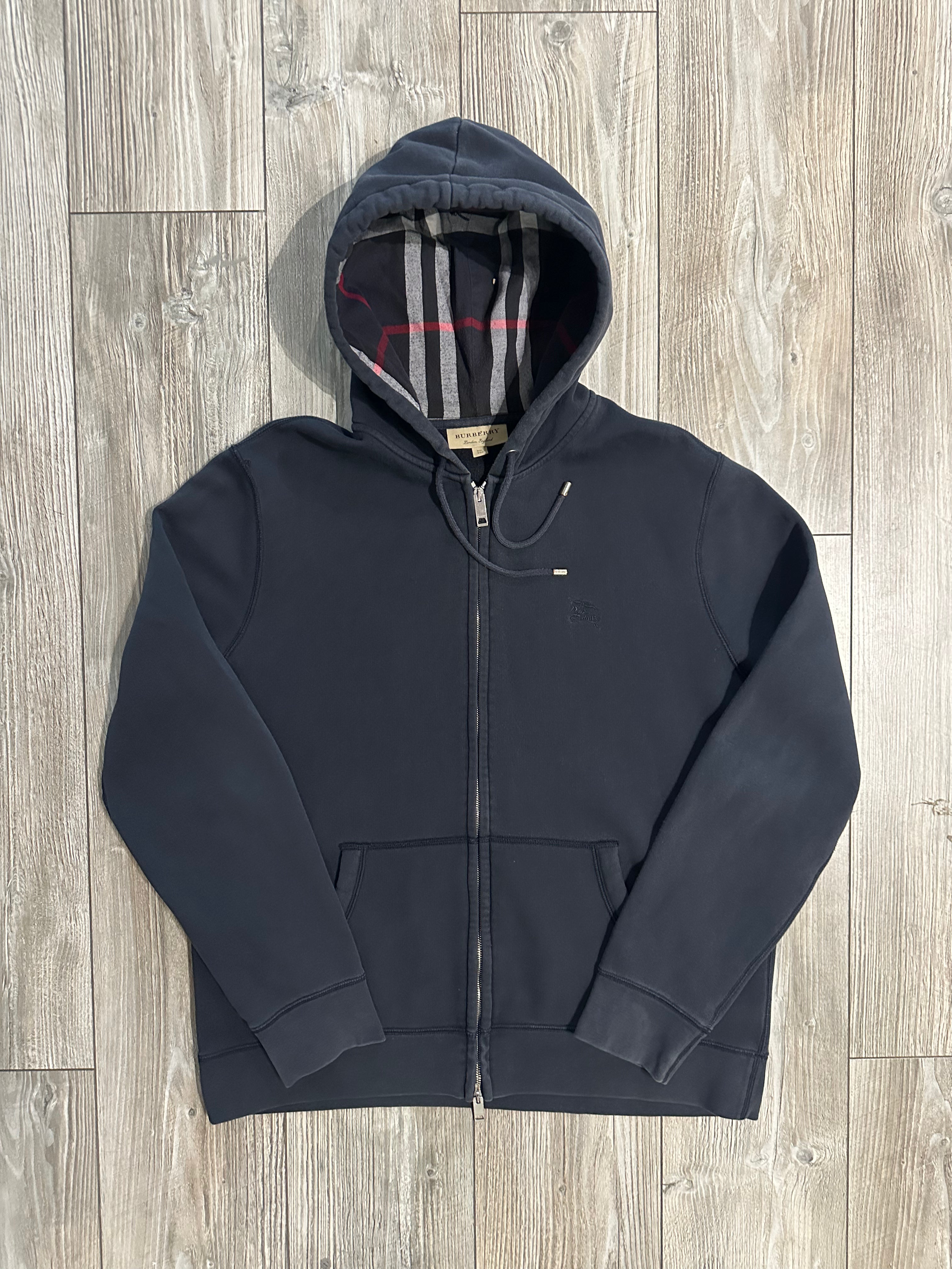 Burberry Hoodie (Fittaa L)