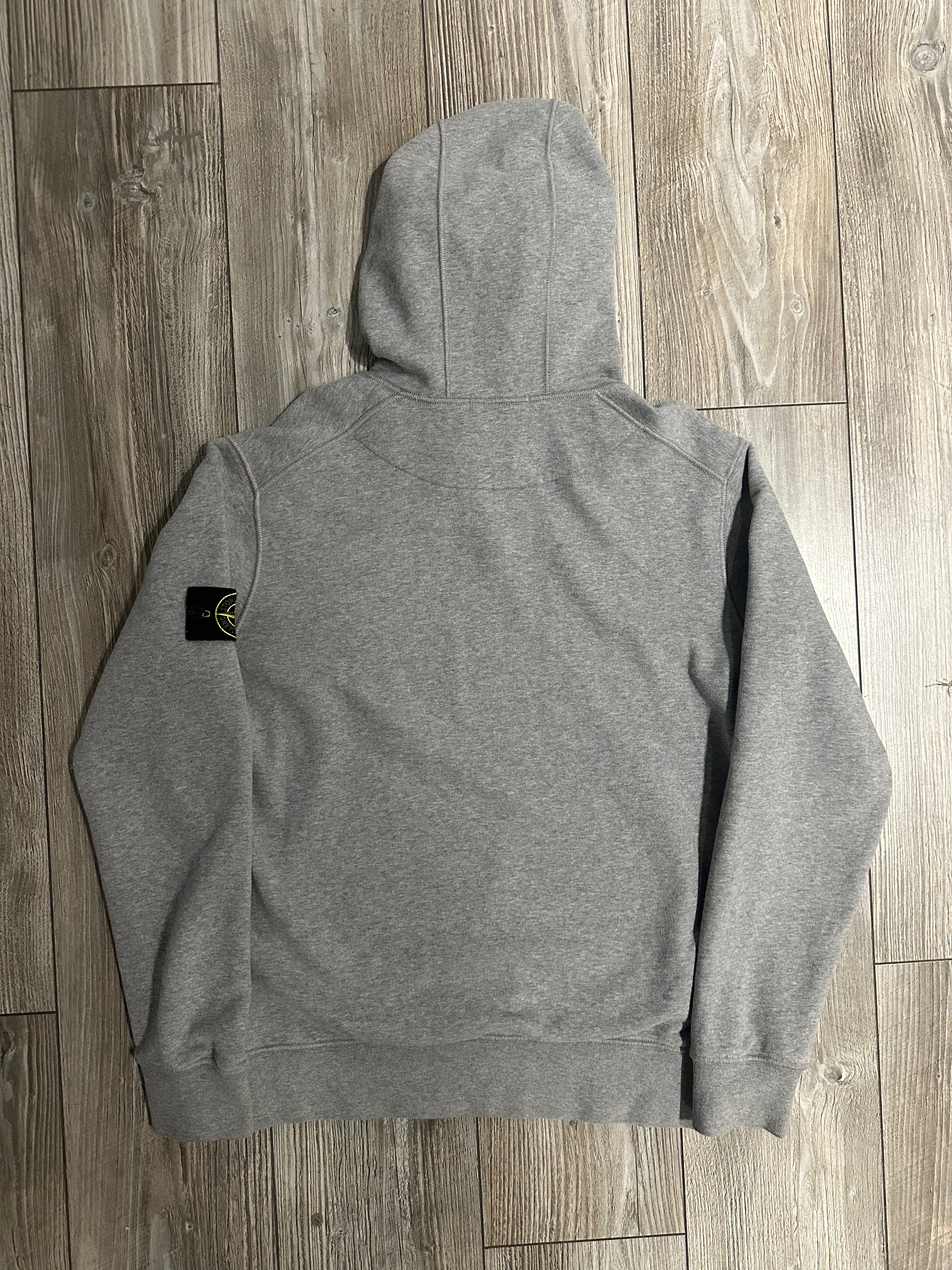Stone Island (Fittaa M)
