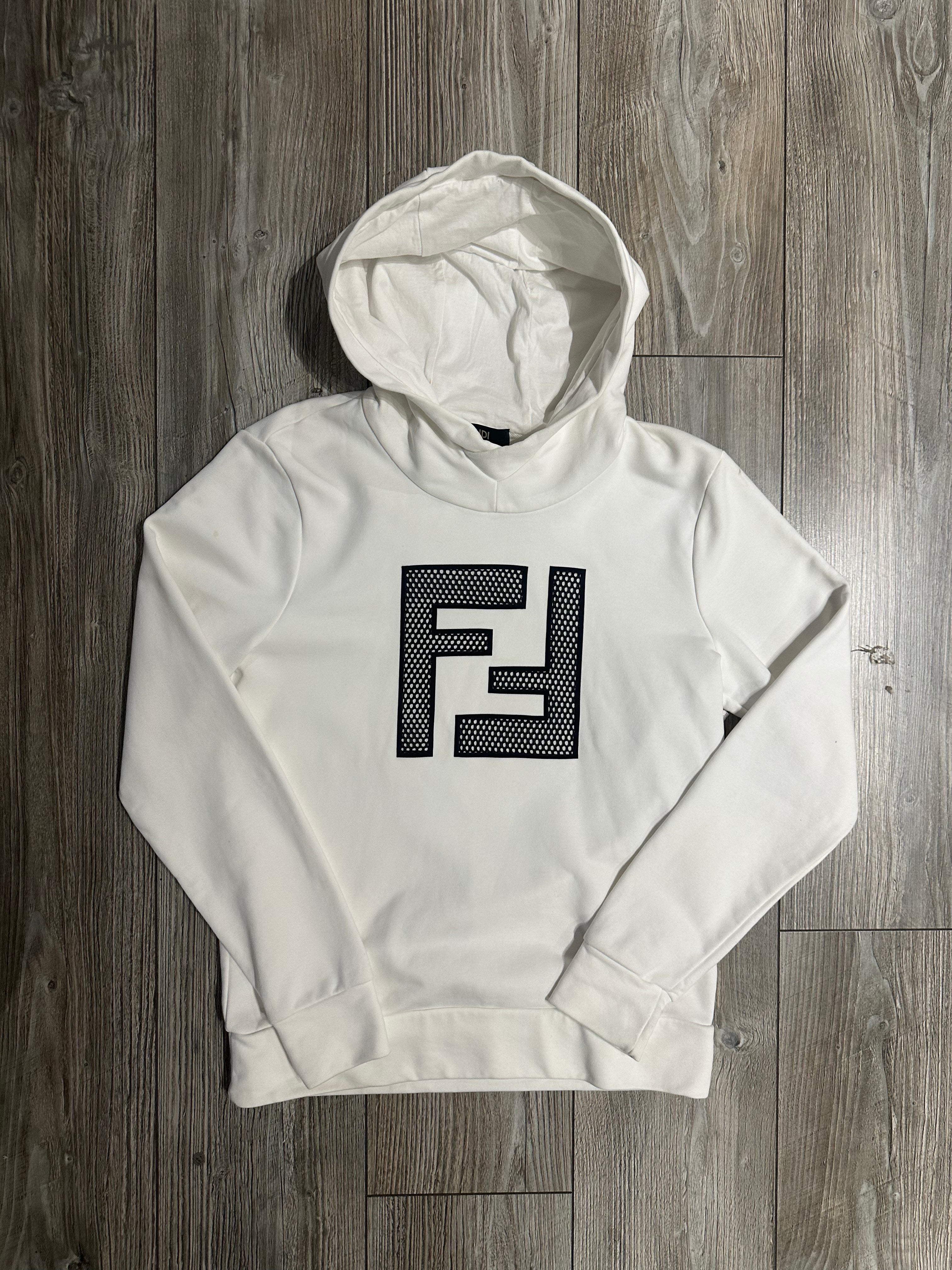 Fendi Hoodie (Fittaa XS)