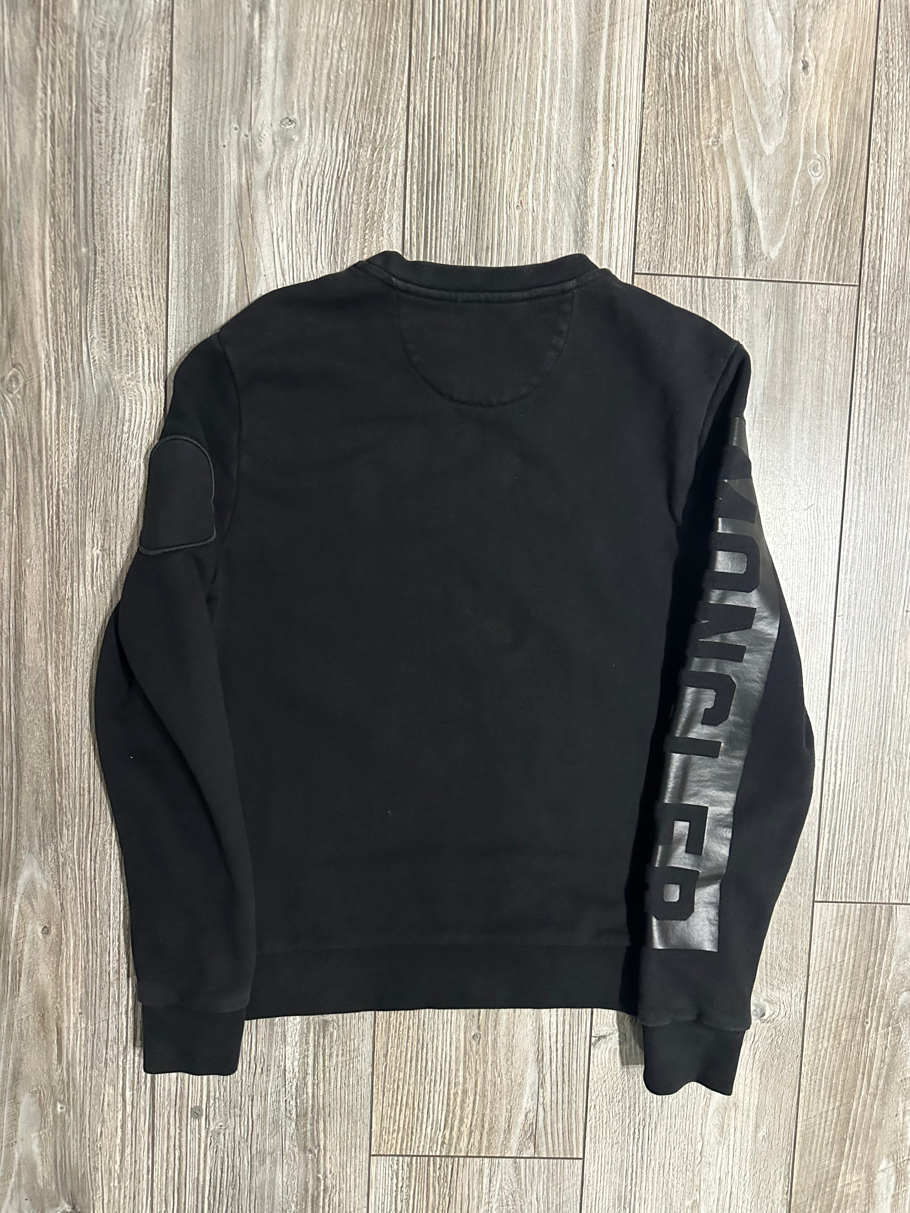 Moncler Sweater (Fittaa XS)