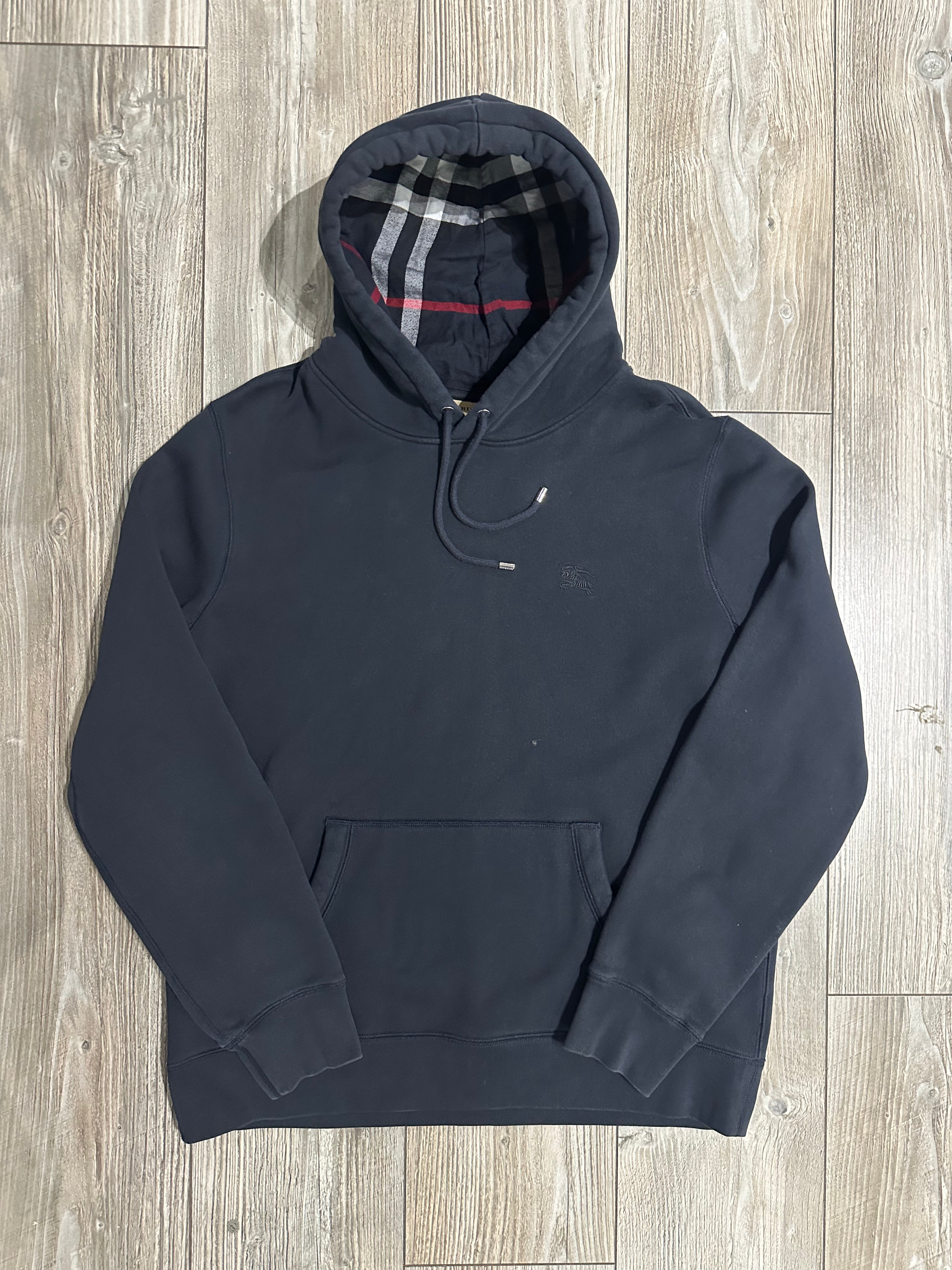 Burberry Hoodie (Fittaa L)